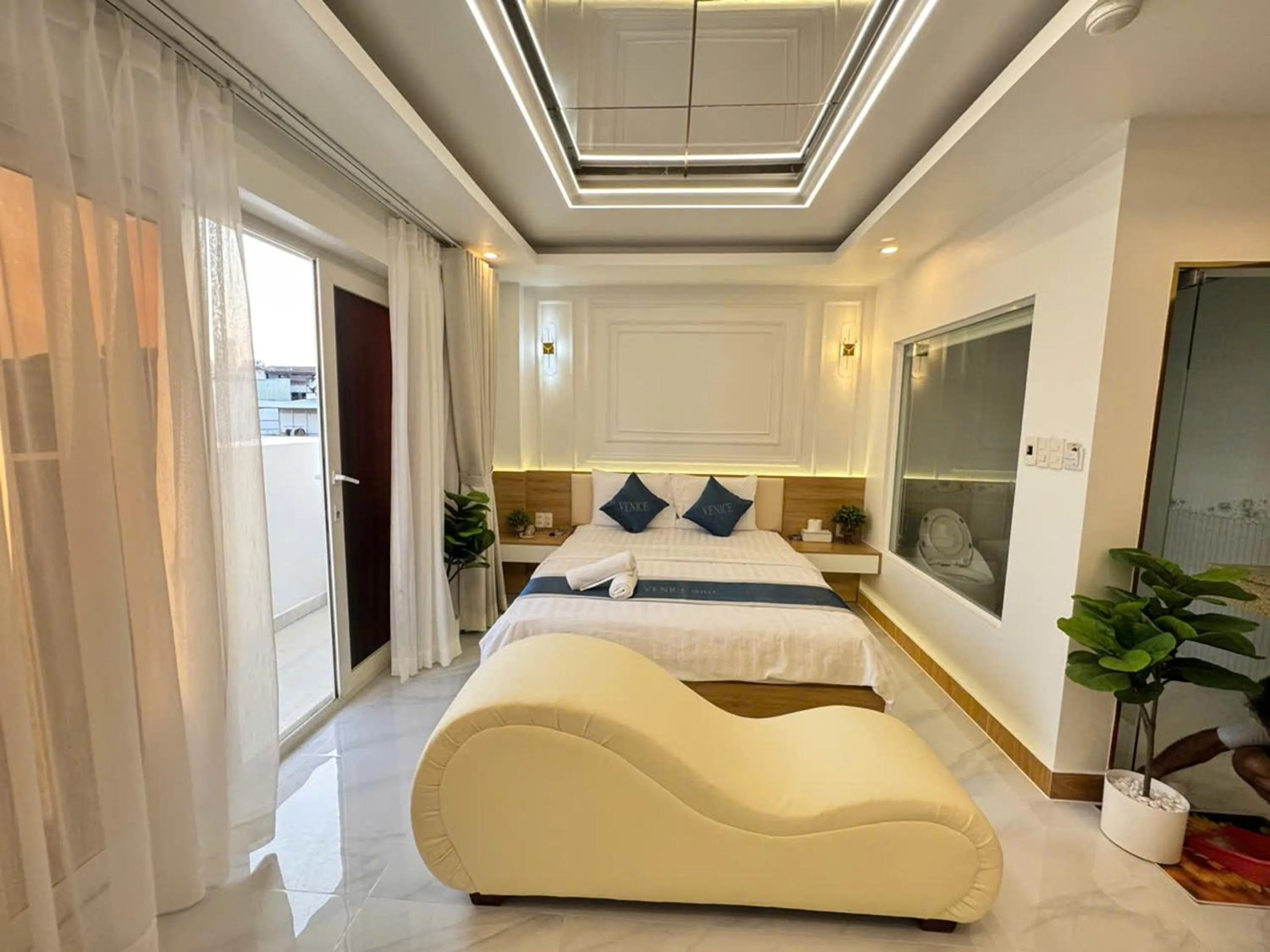 Bed in Minh Ngoc Hotel