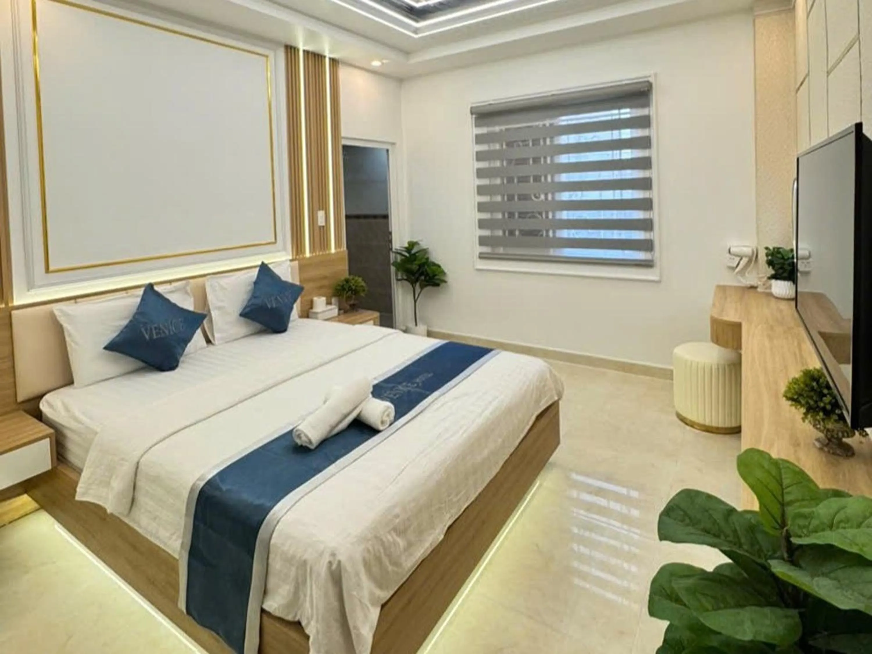 Bed in Minh Ngoc Hotel