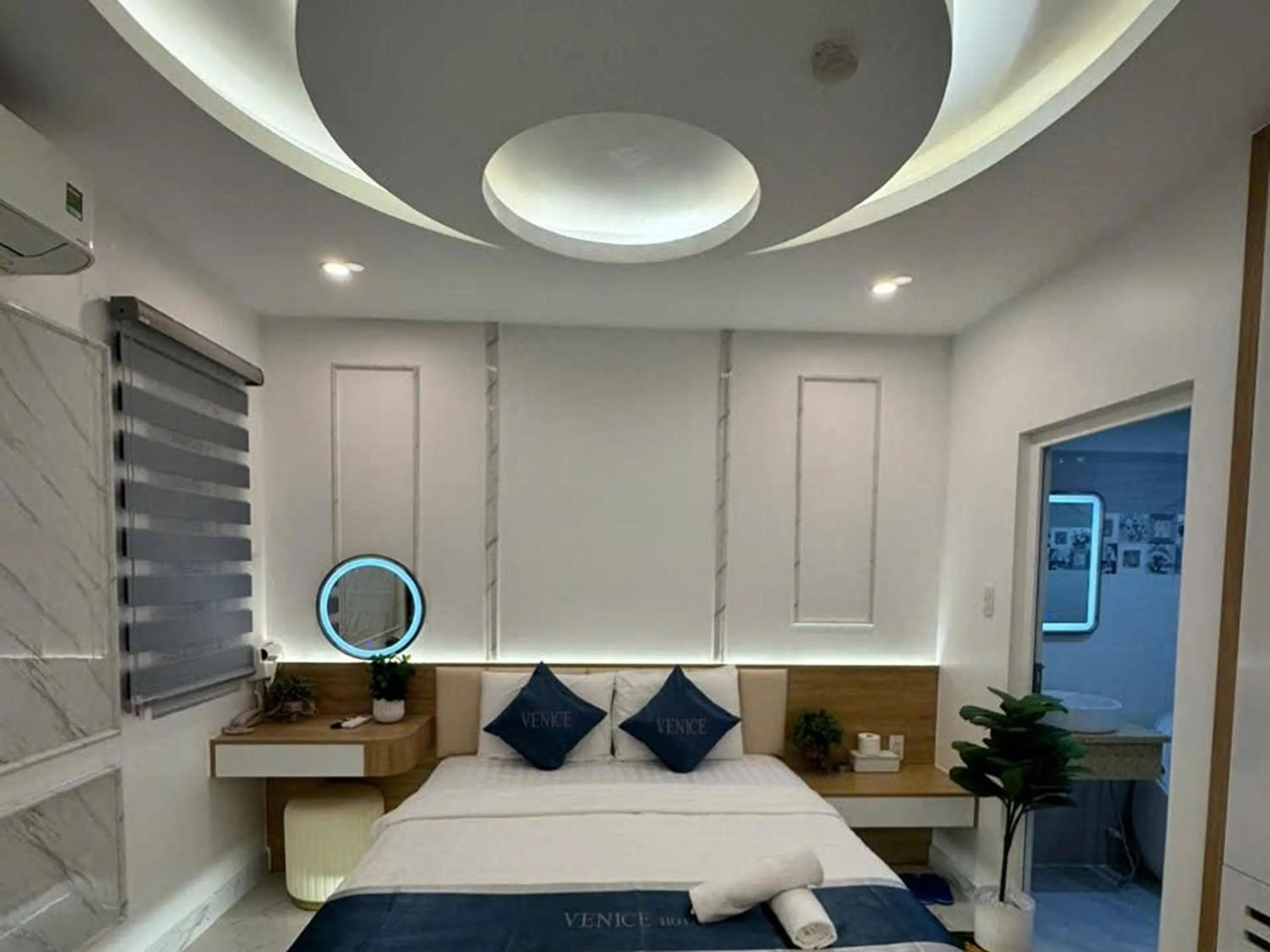 Bed in Minh Ngoc Hotel