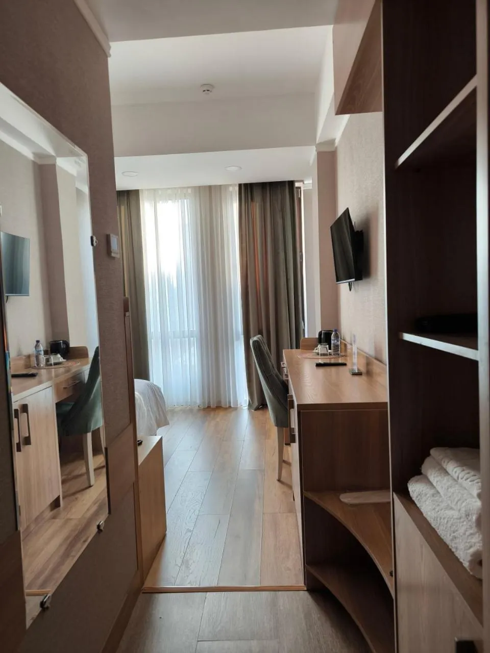 Bed in Saroy Gardens Hotel