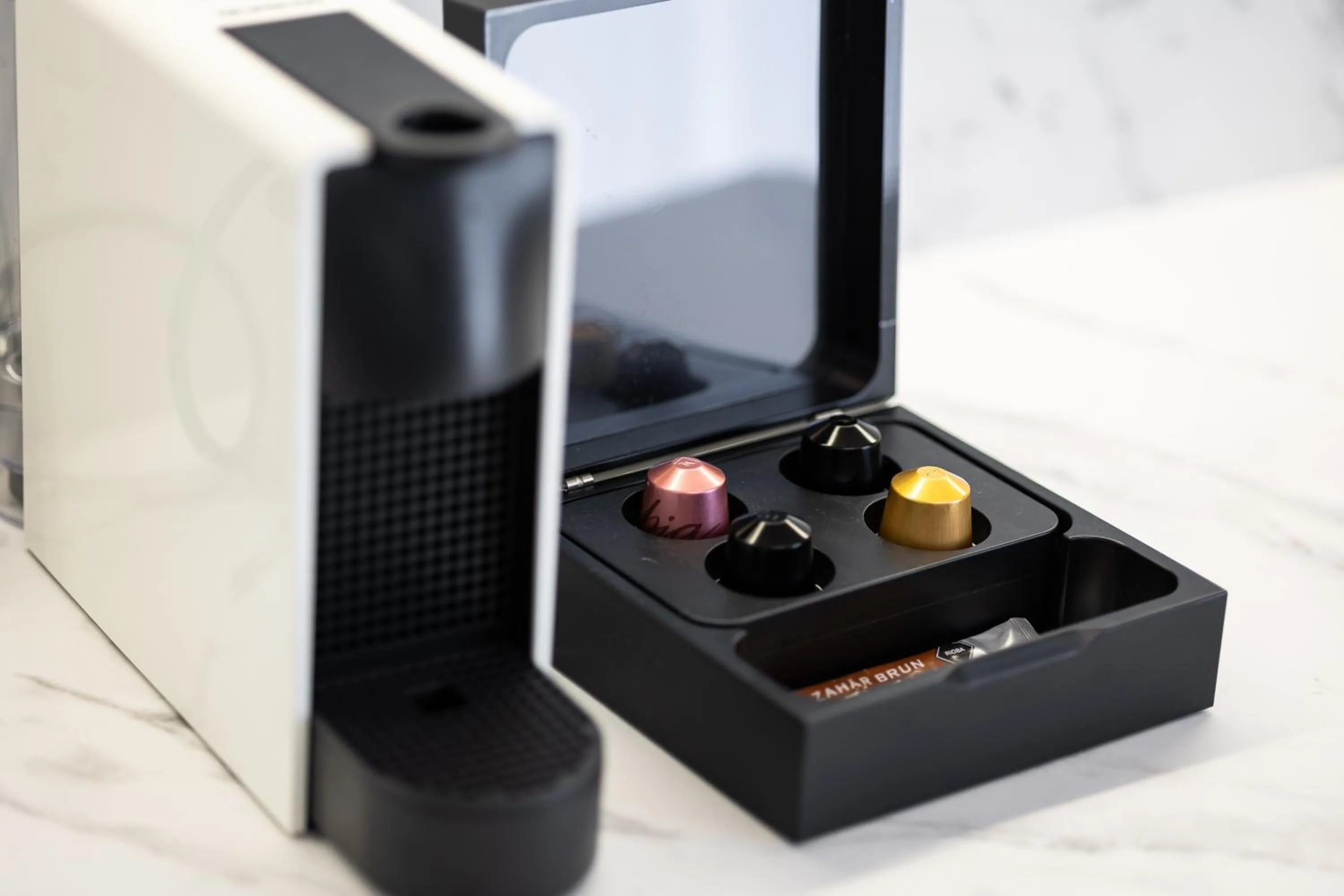 Coffee/tea facilities in Central Suites