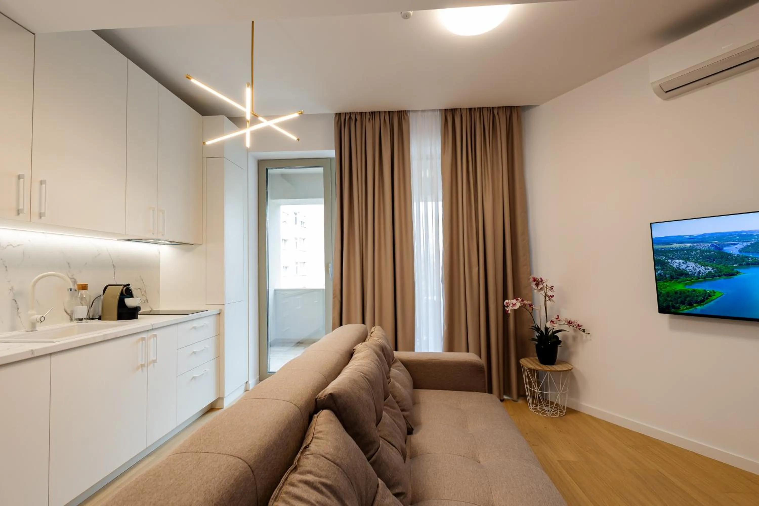 Kitchen or kitchenette in Central Suites