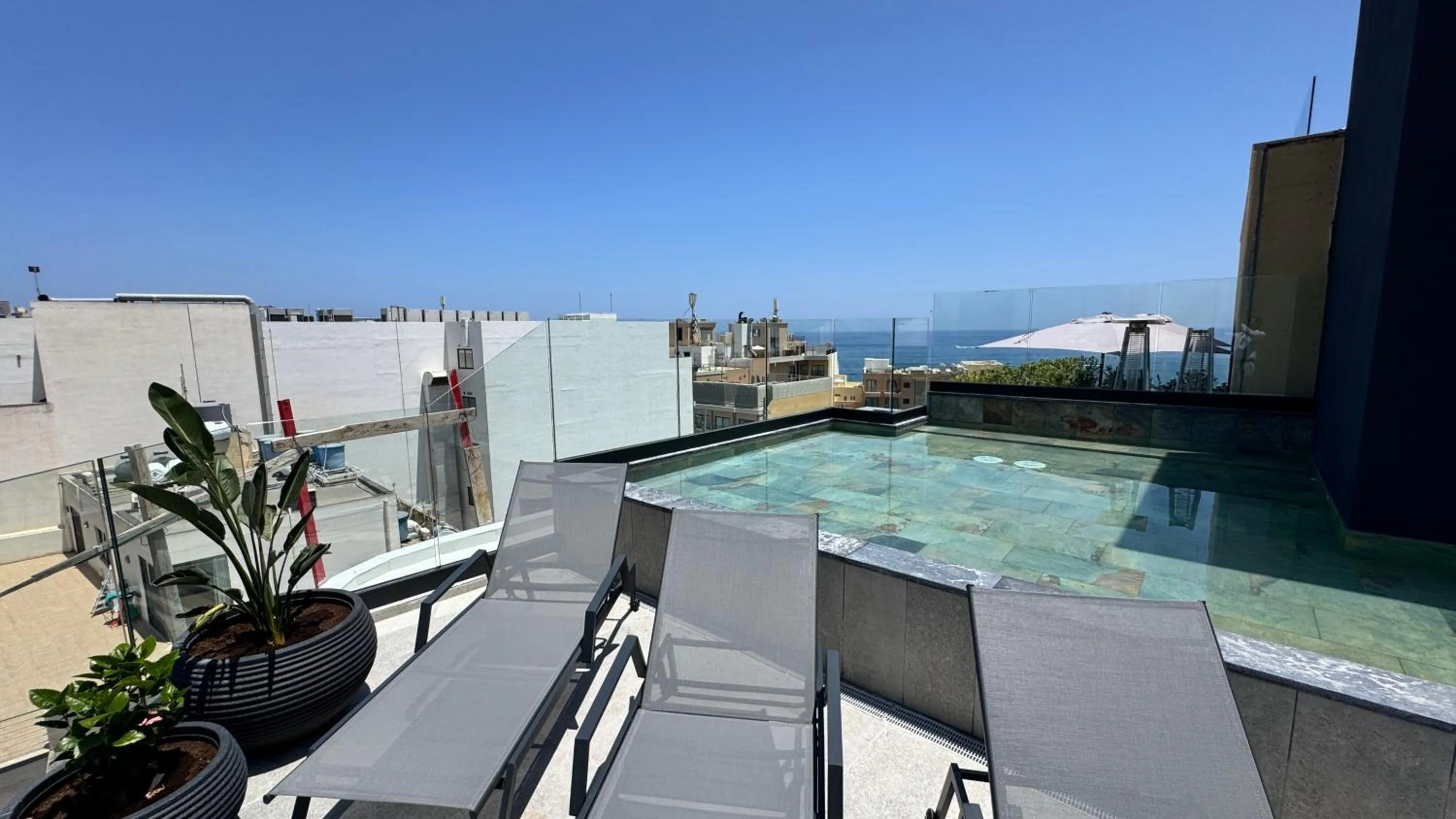 Swimming pool in ASTE hotel