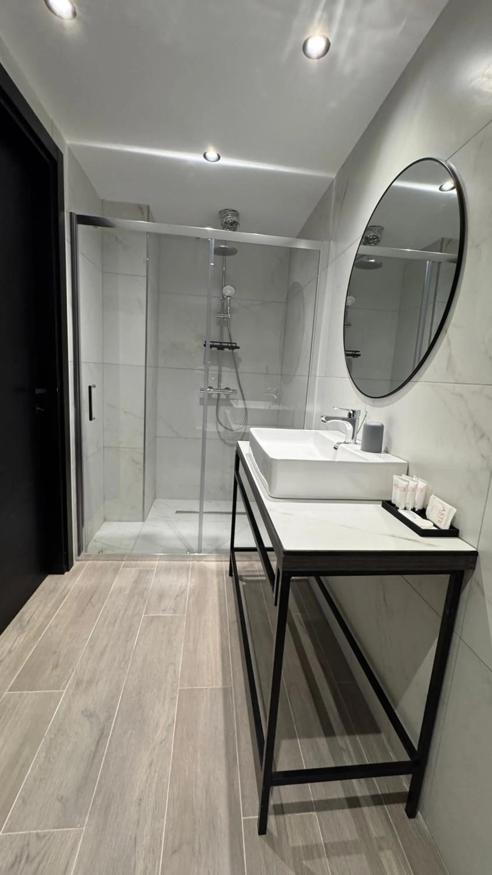 Shower in ASTE hotel