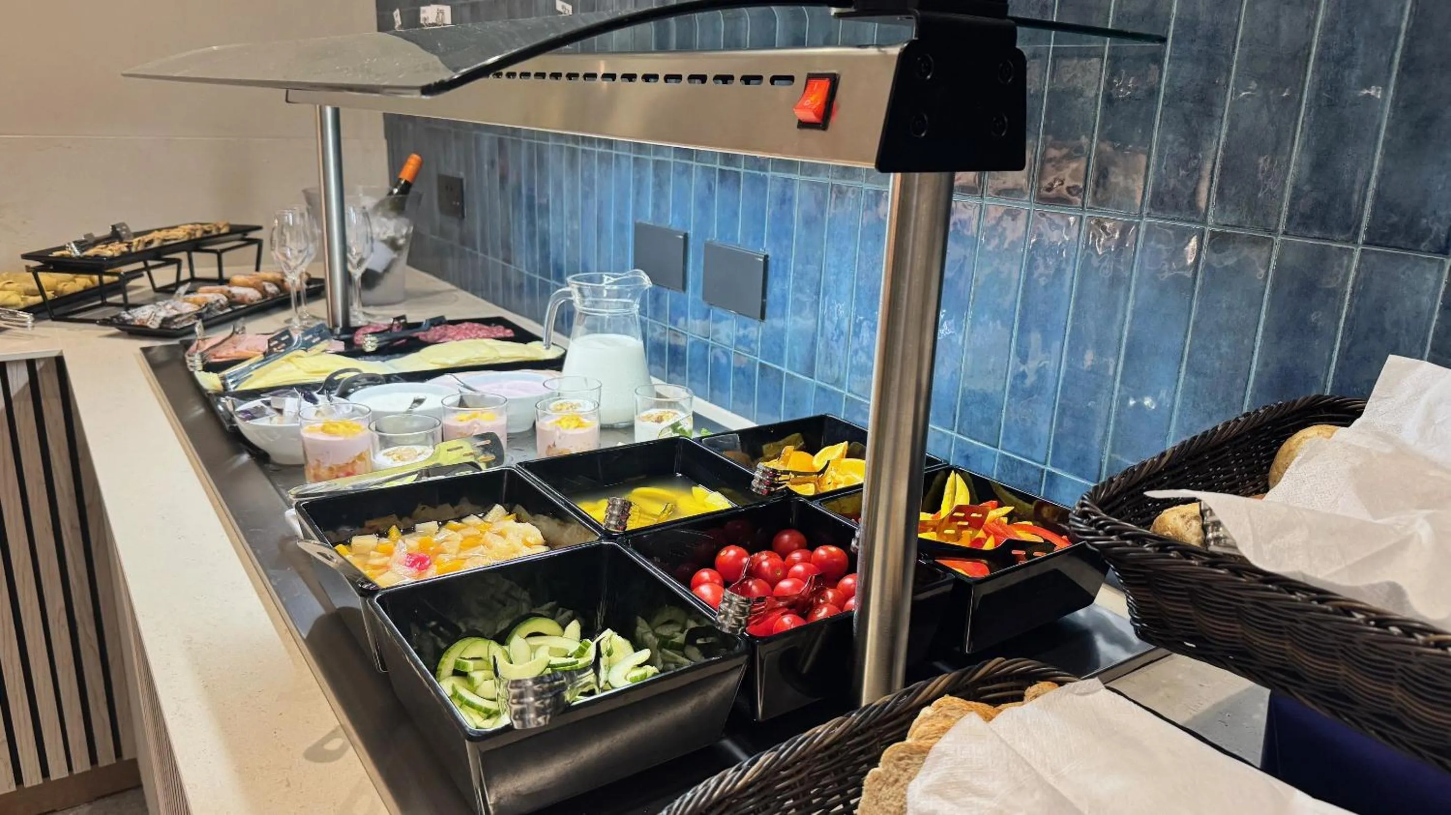 Food and drinks in ASTE hotel