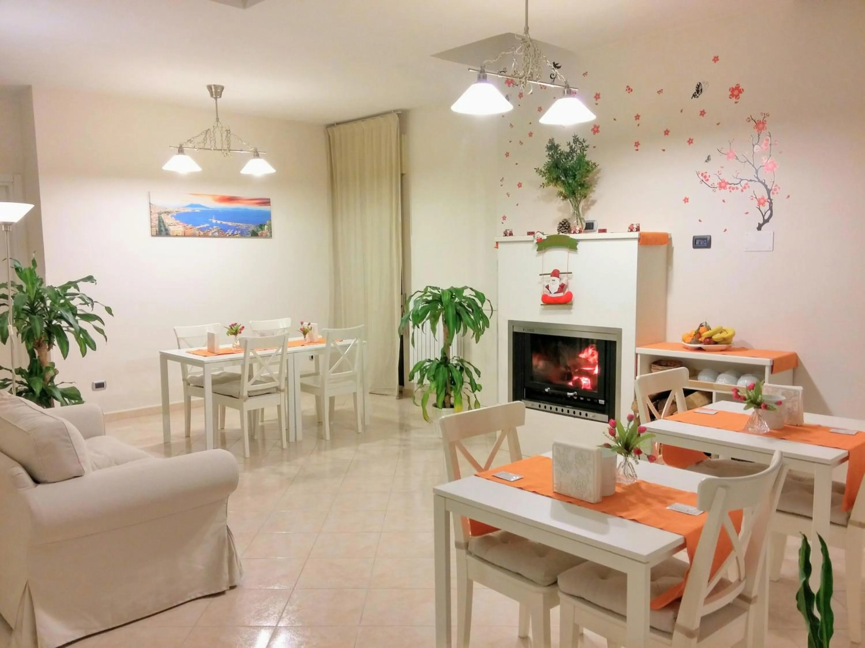 Communal lounge/ TV room in Zefiro B&B