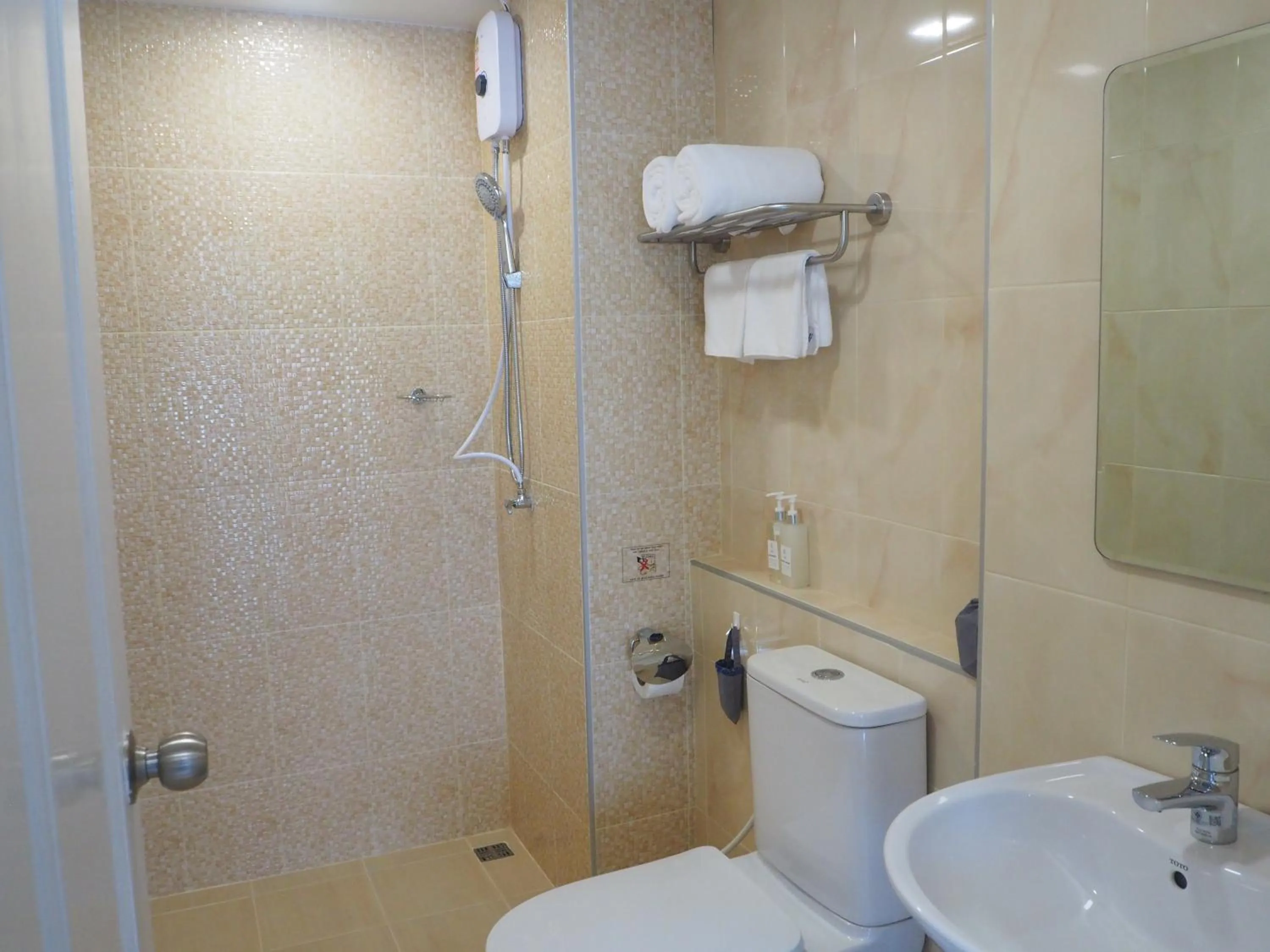 Bathroom in The Village Poshtel