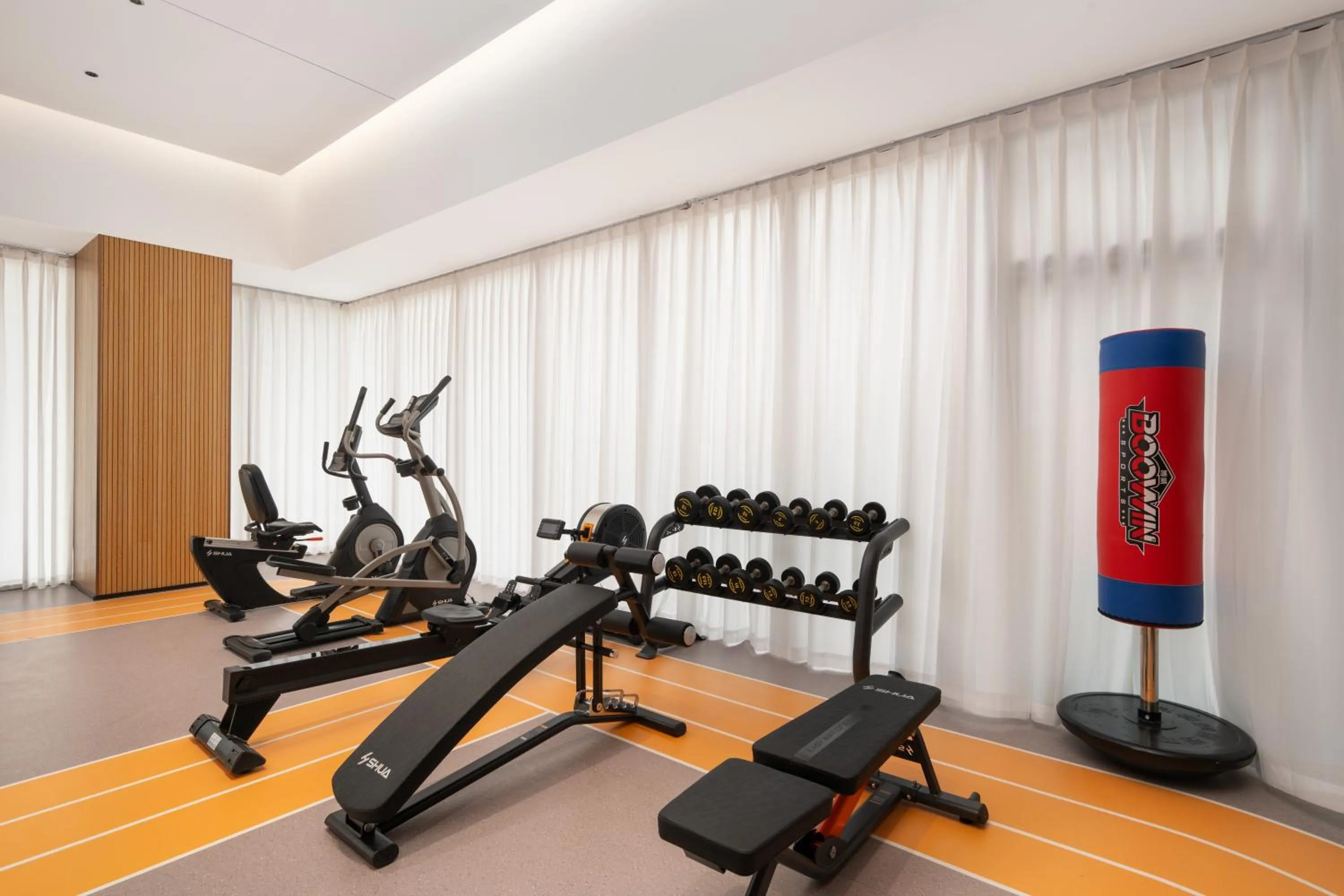 Fitness centre/facilities in Ramada by Wyndham Guangzhou Huangpu