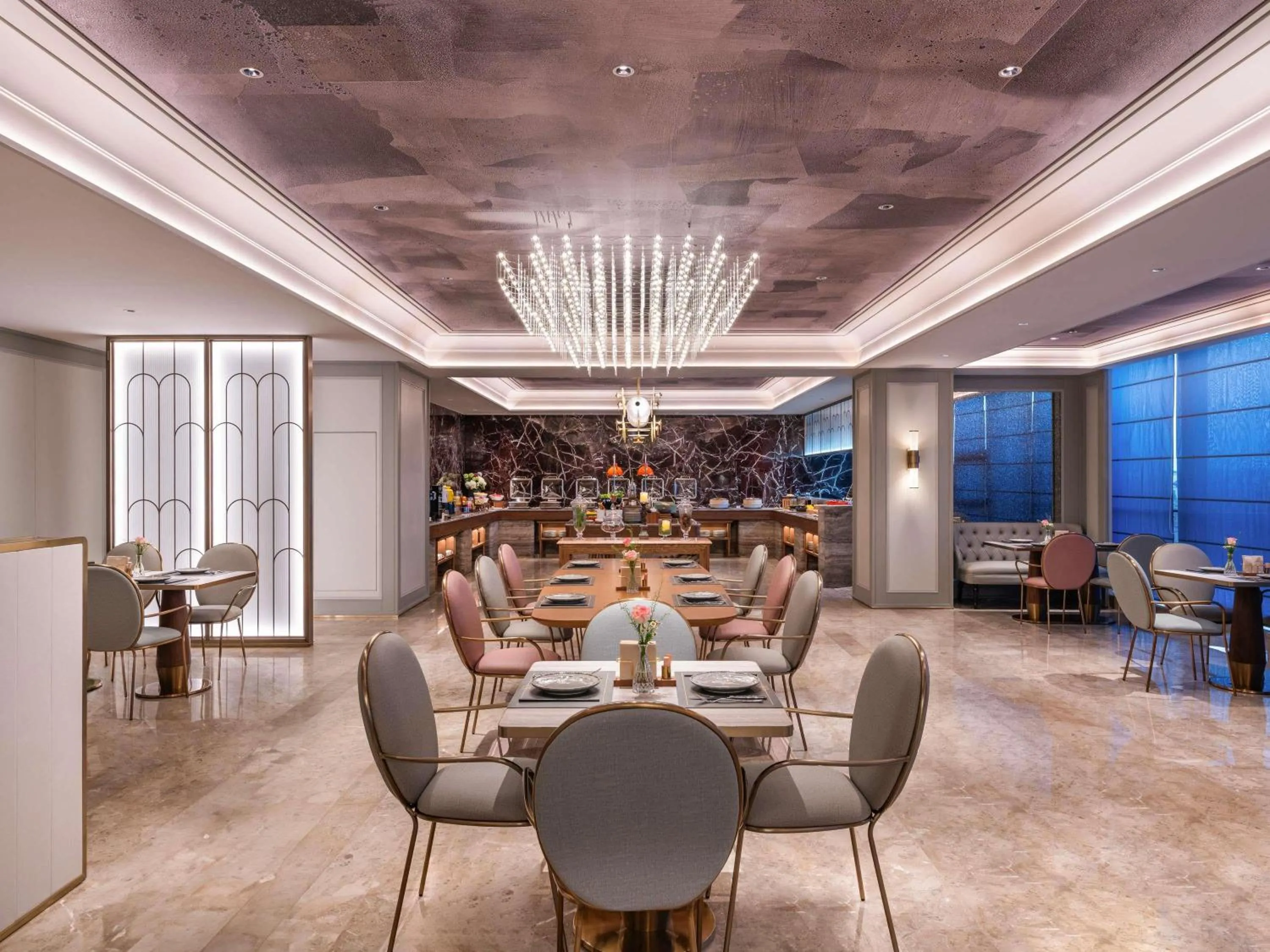 Restaurant/places to eat in Mercure Nantong Suxitong Riverside