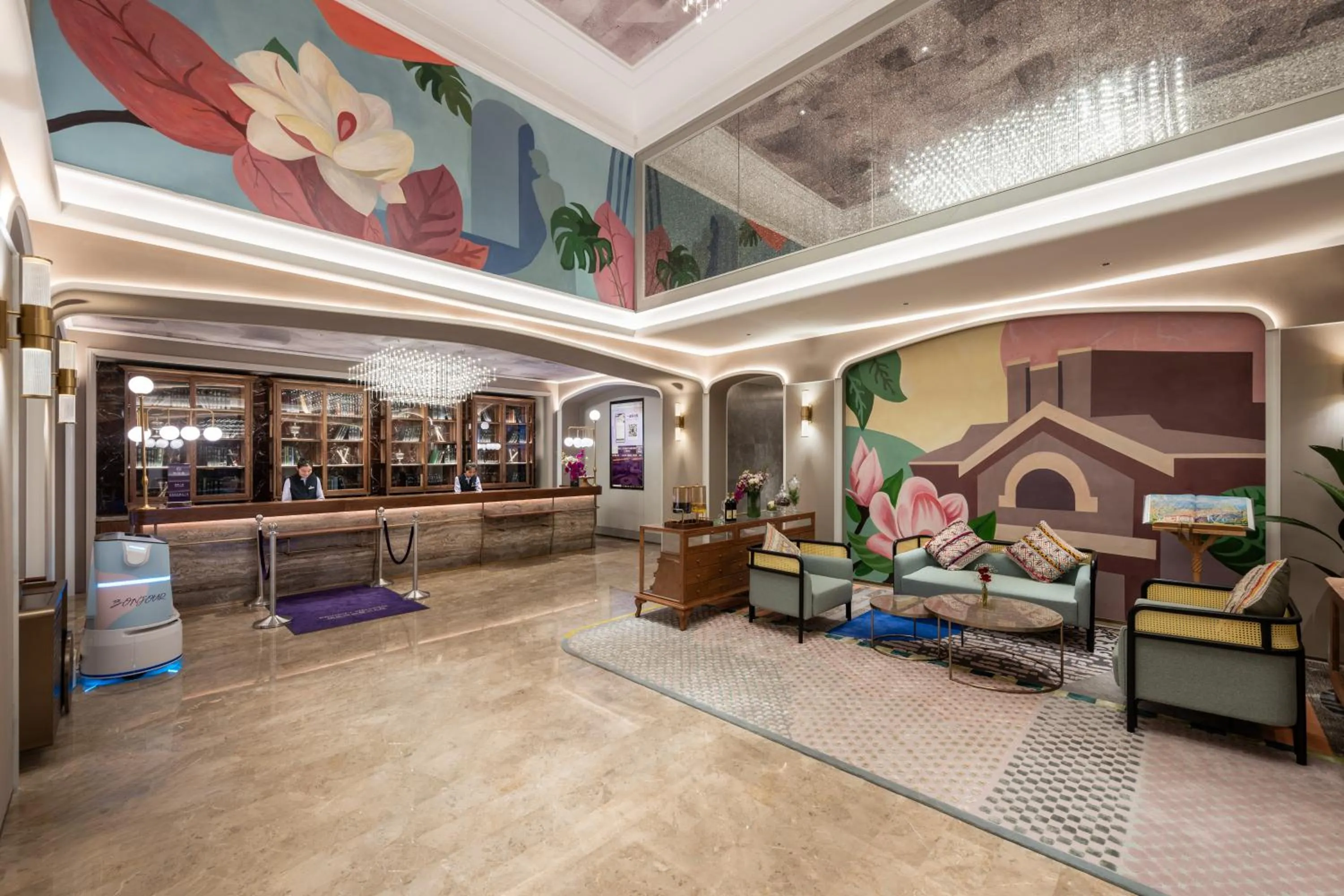 Lobby or reception in Mercure Nantong Suxitong Riverside