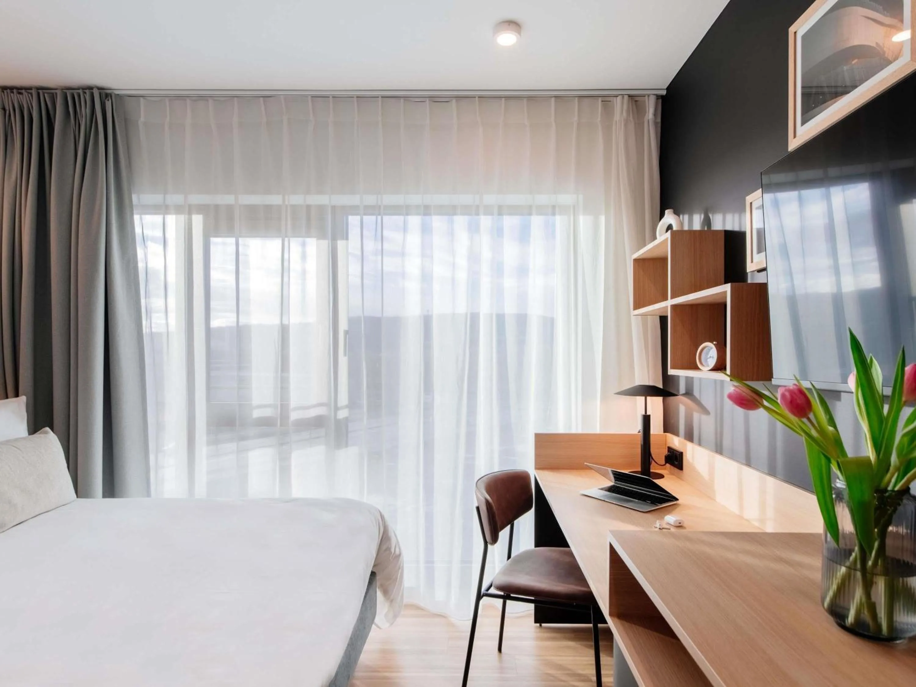 Bedroom, Bed in Aparthotel Adagio Stuttgart NeckarPark