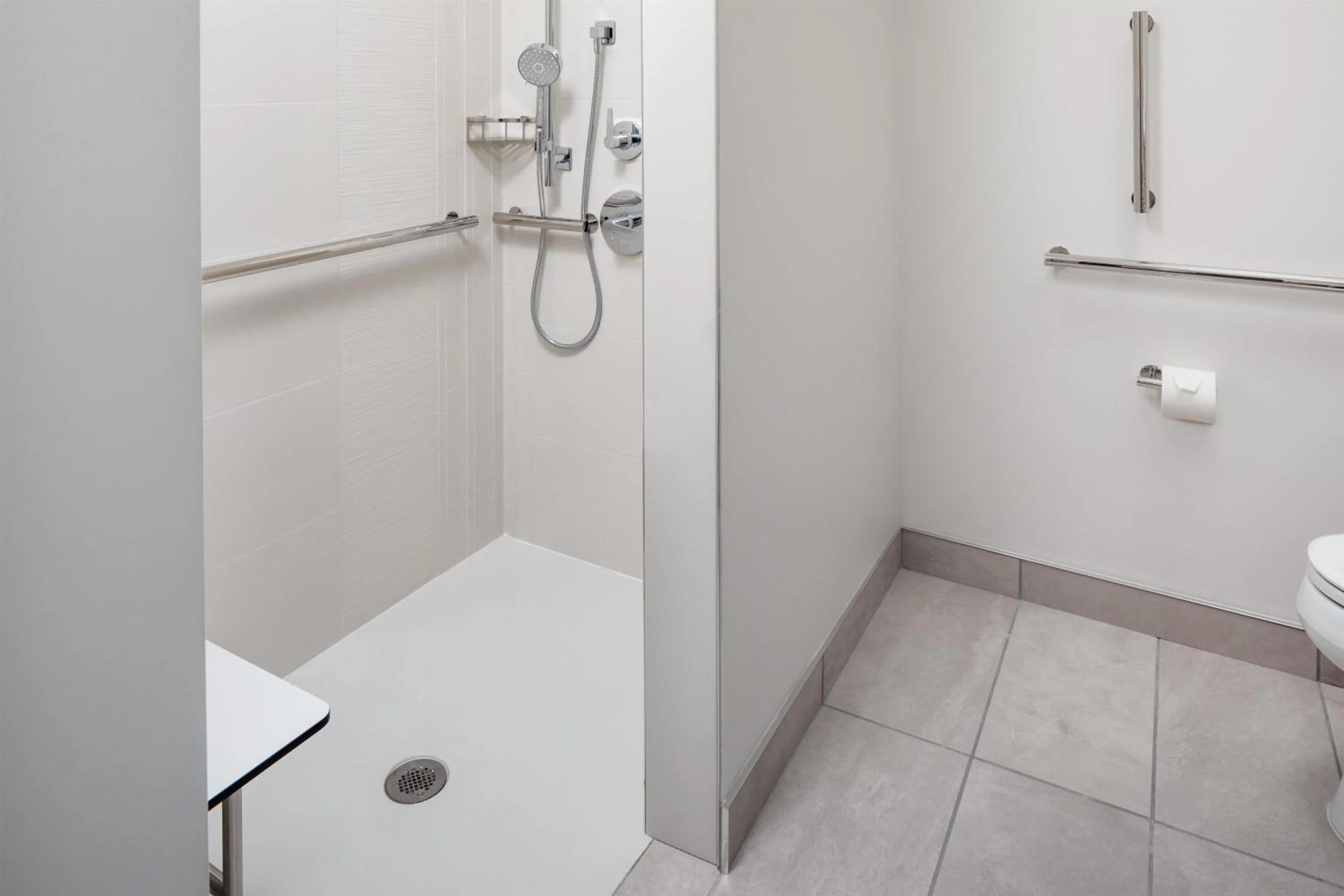 Bathroom in Hyatt House Royal Oak / Birmingham