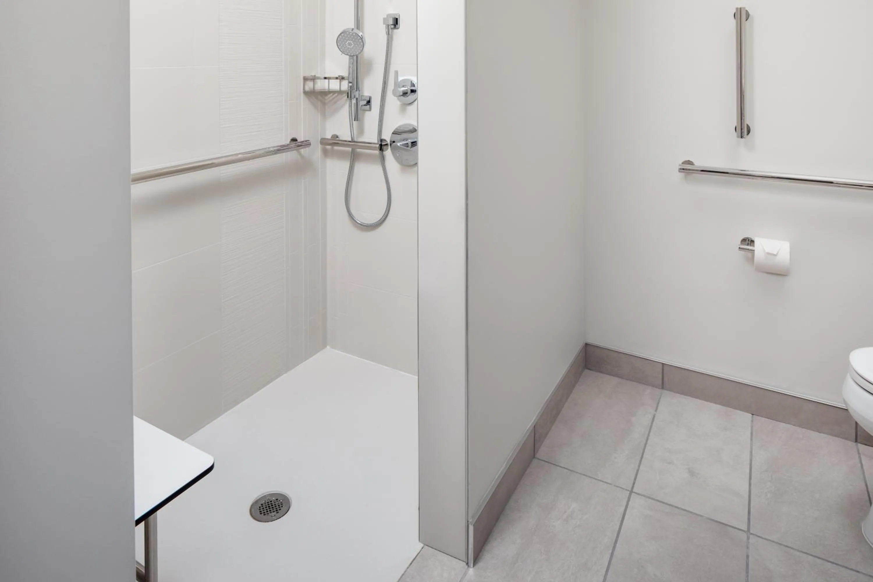 Shower in Hyatt House Royal Oak / Birmingham