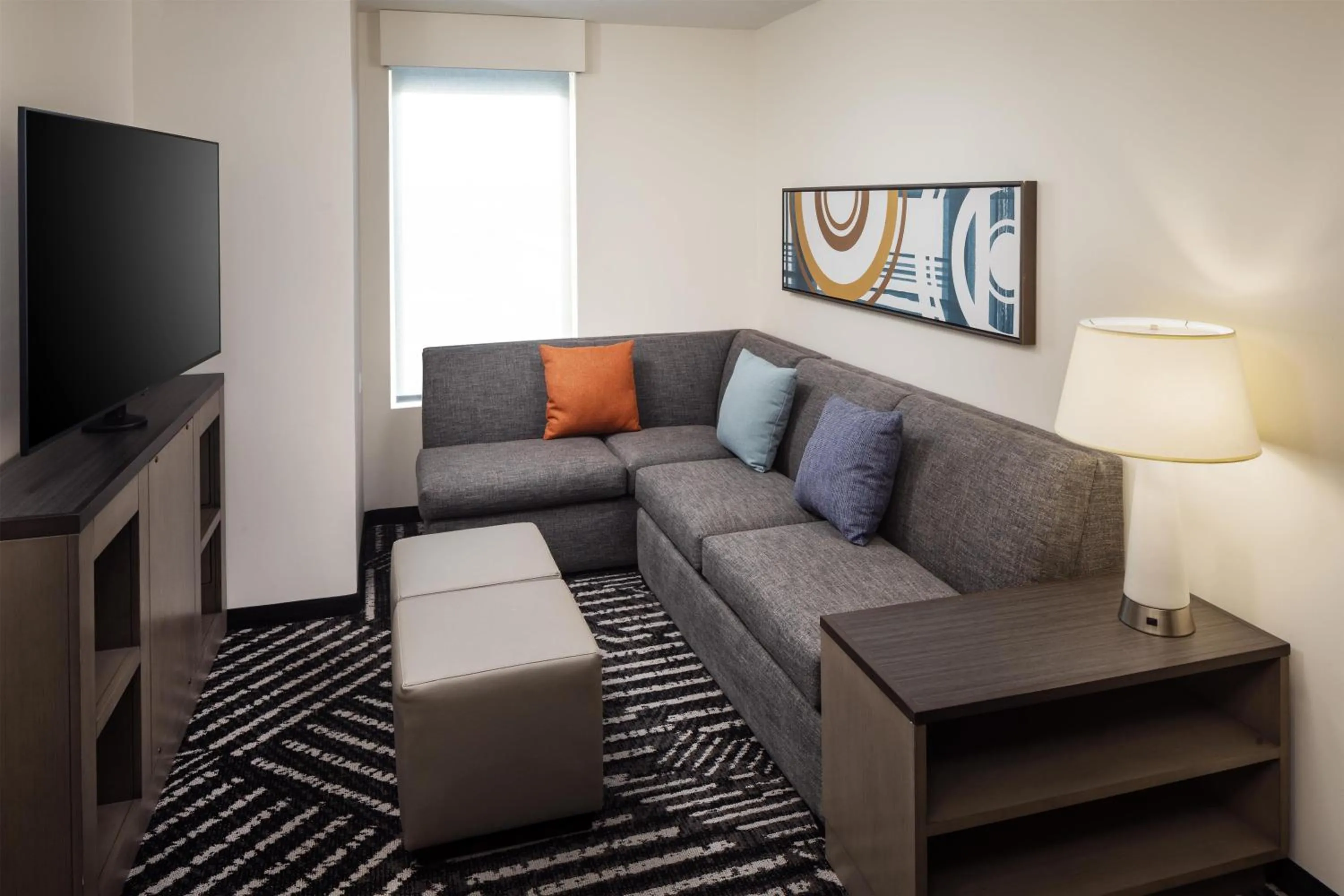 Photo of the whole room in Hyatt House Royal Oak / Birmingham