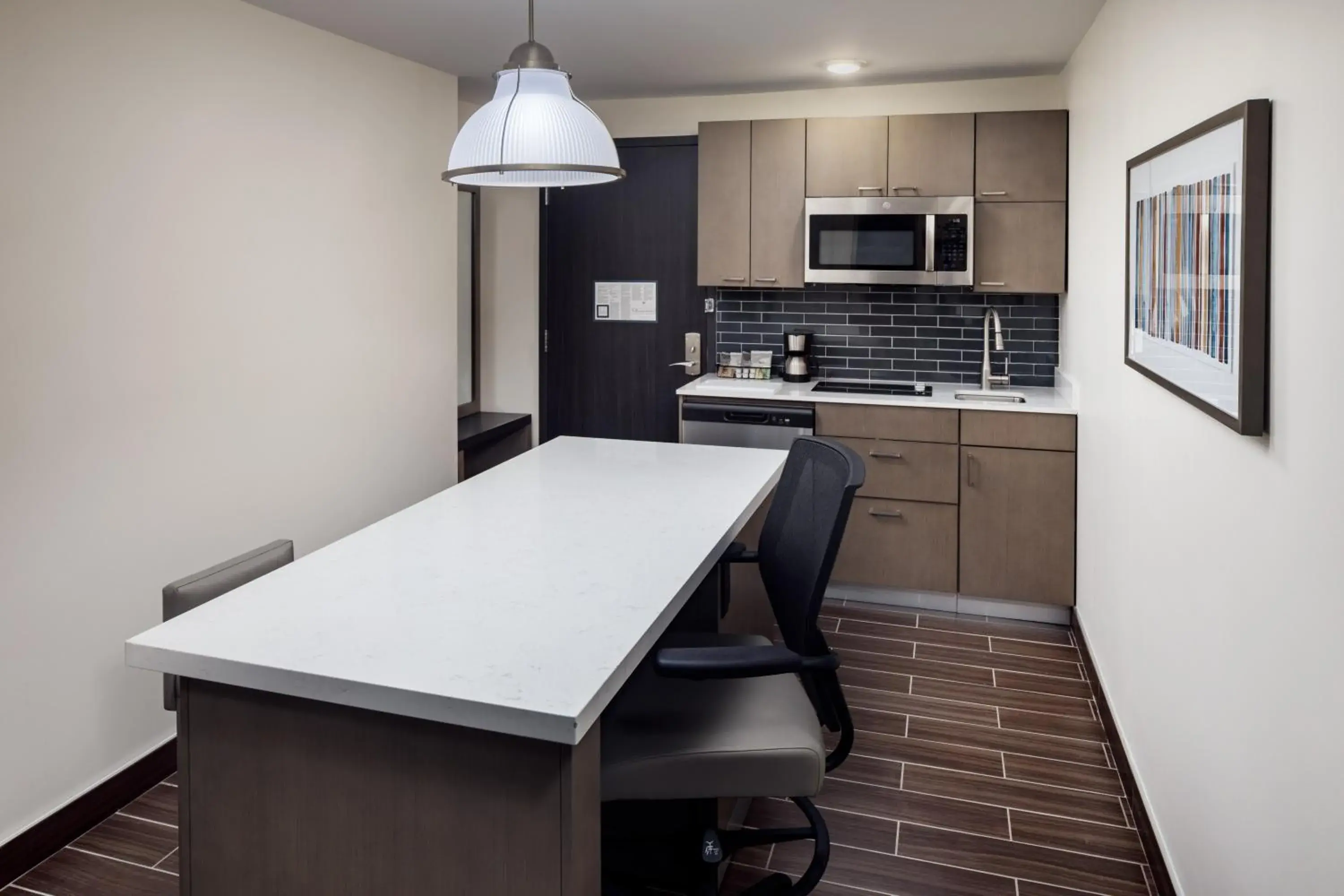King Studio Suite with Sofa Bed and Bath Tub - Kitchen/Mobility Accessible in Hyatt House Royal Oak / Birmingham King Studio Suite with Sofa Bed and Bath Tub - Kitchen/Mobility Accessible in Hyatt House Royal Oak / Birmingham