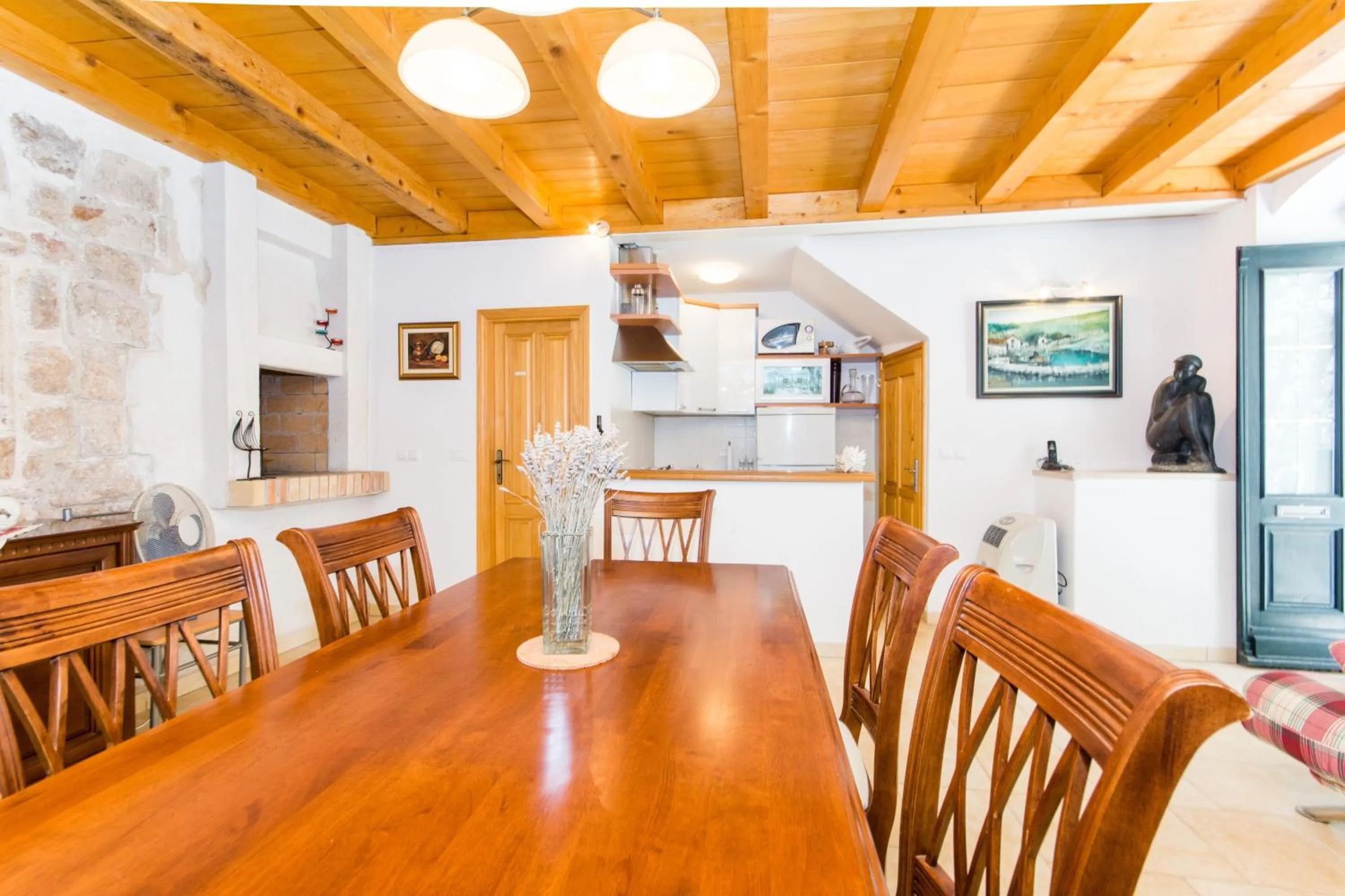 Kitchen or kitchenette in Foteza Apartments