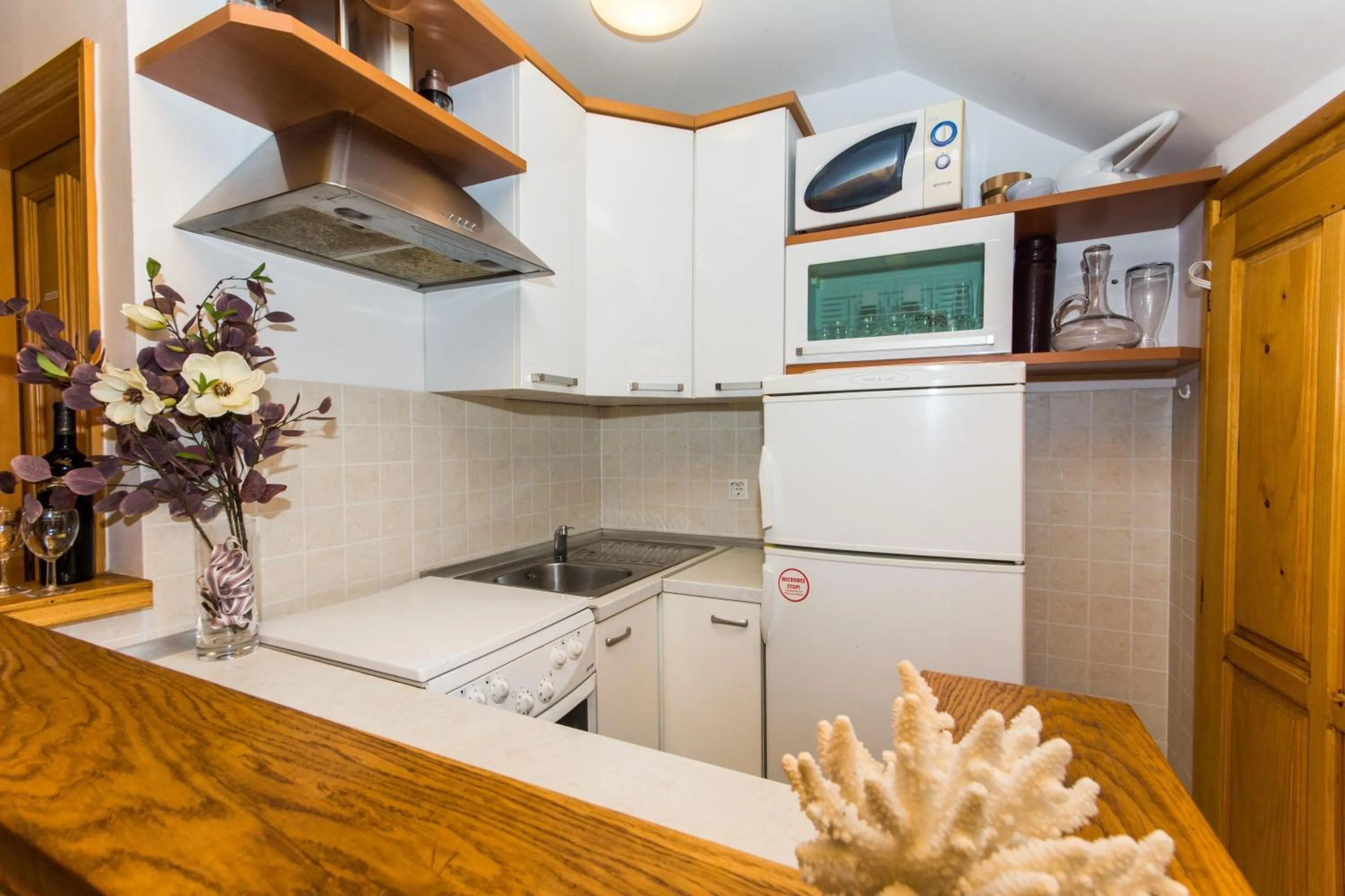 Kitchen or kitchenette in Foteza Apartments