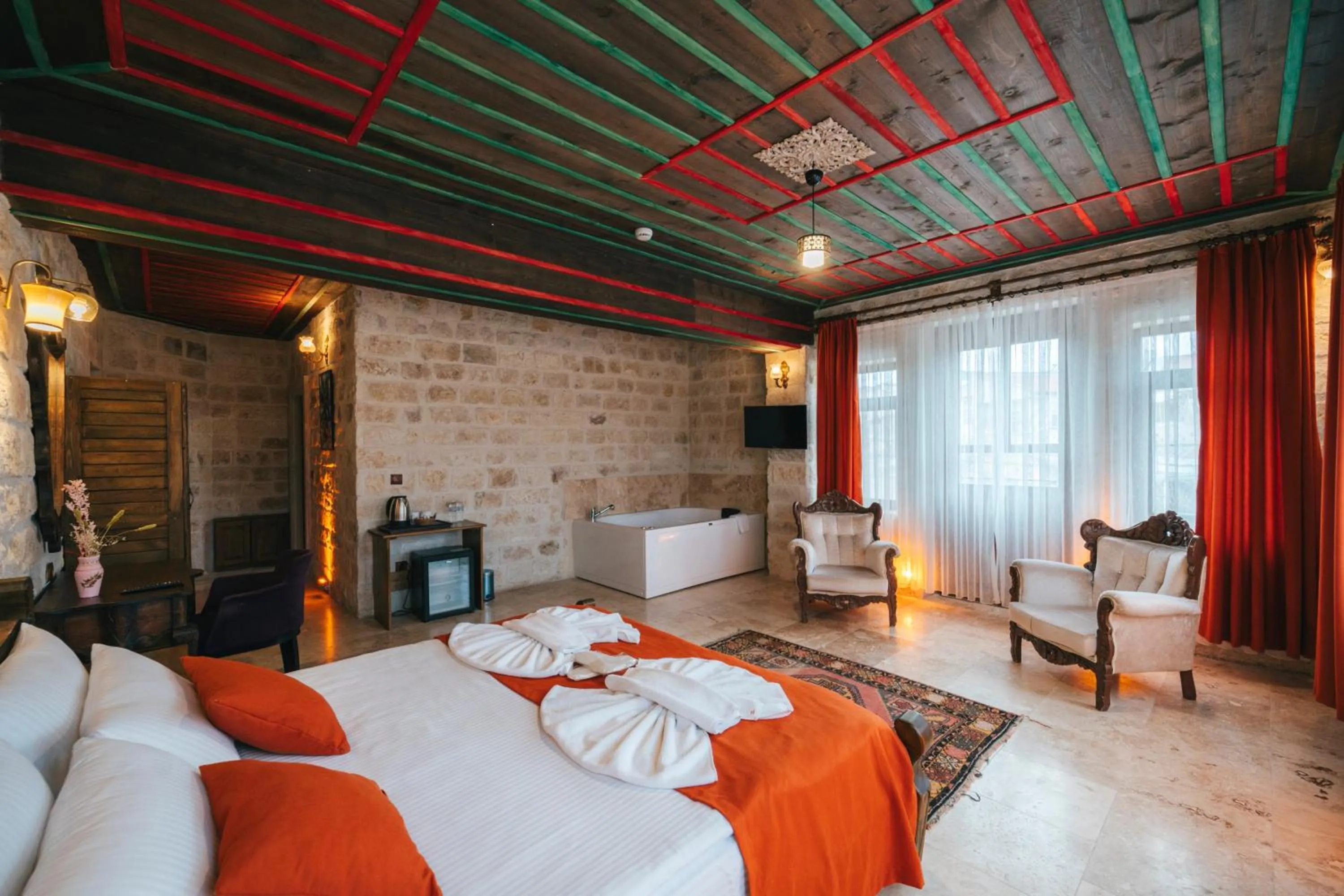 Bed in Cappatria Cave House