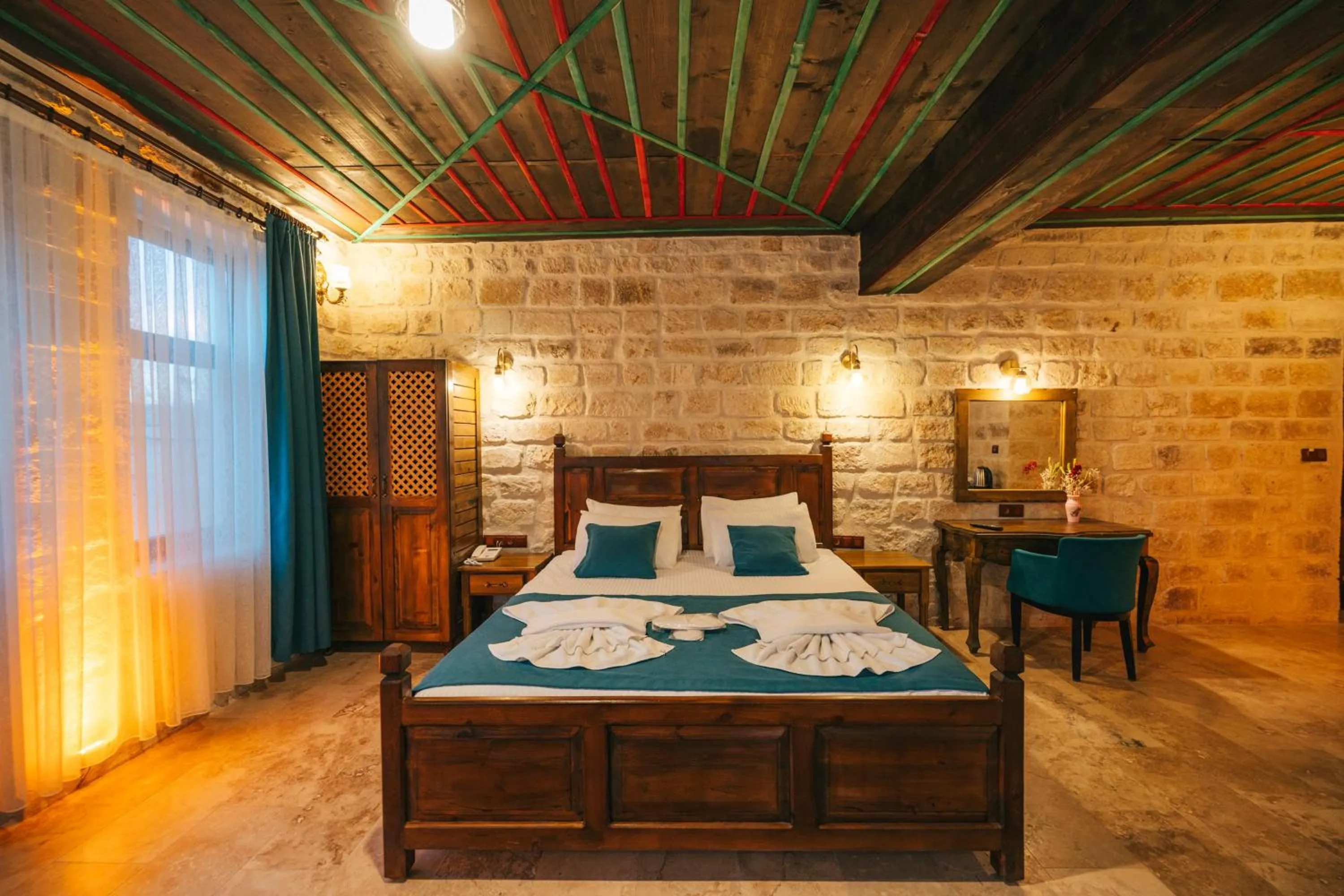 Bed in Cappatria Cave House