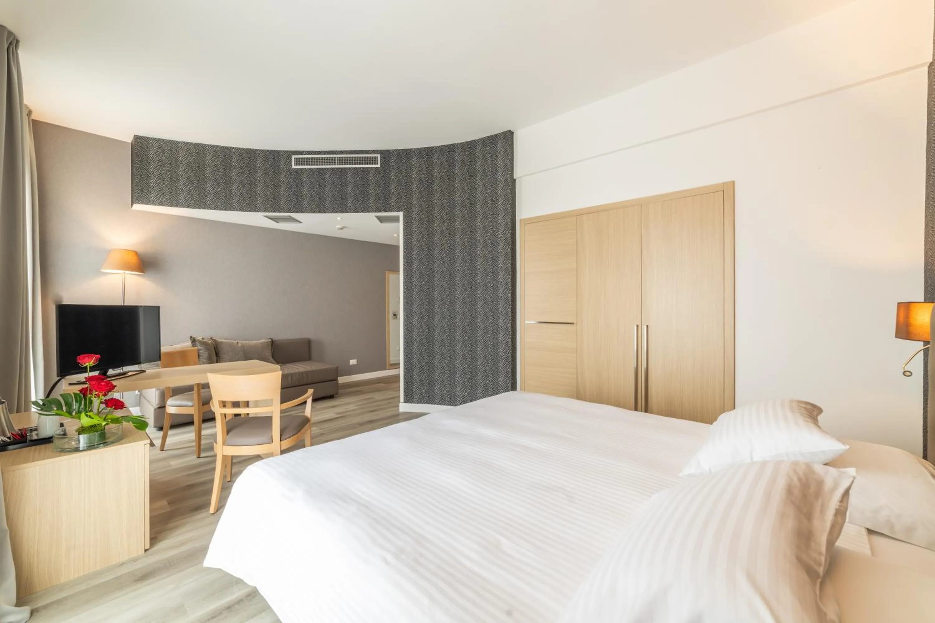 Bed in Hotel Mioni Royal San