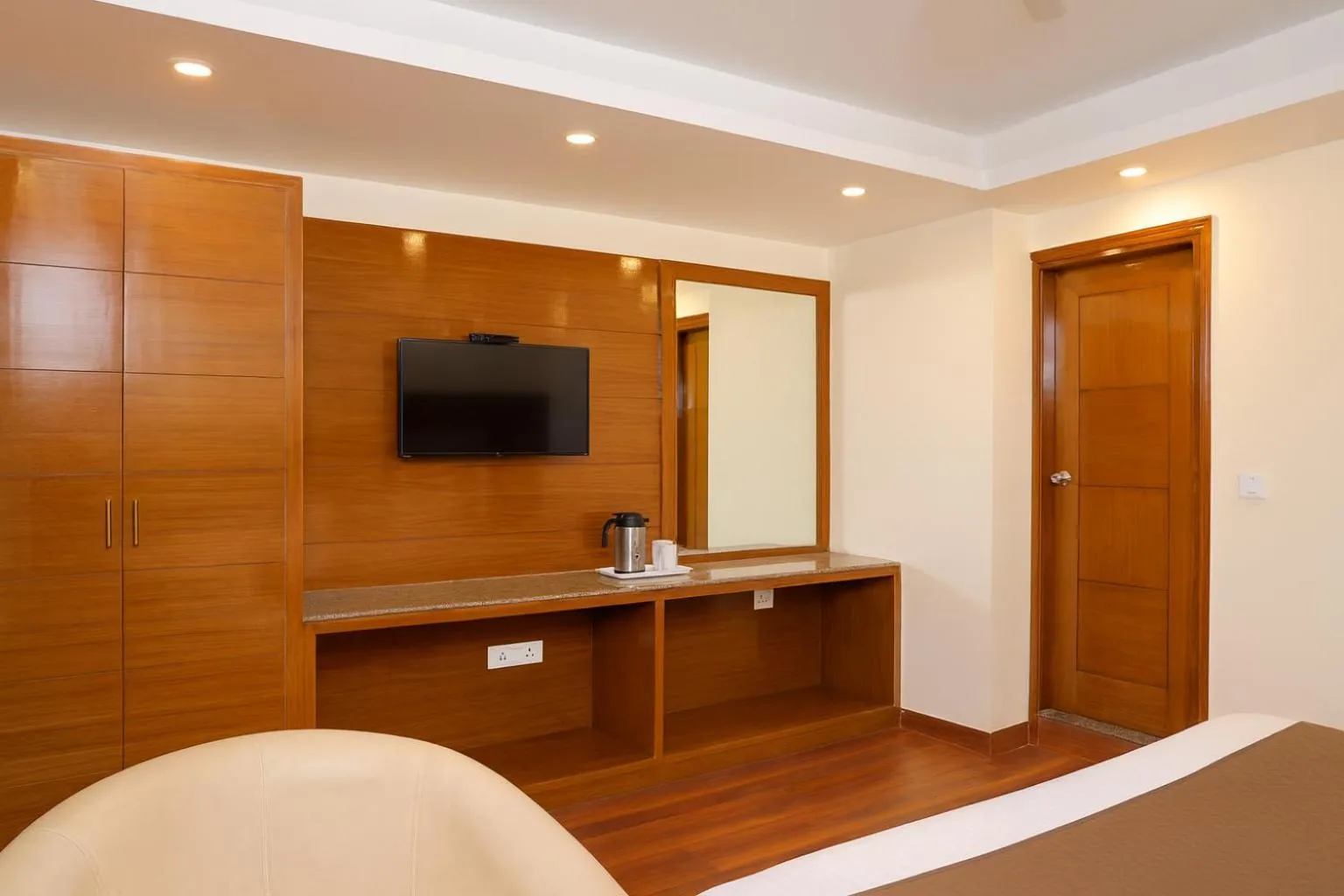 TV and multimedia in Hotel Samrat - On Mall Road