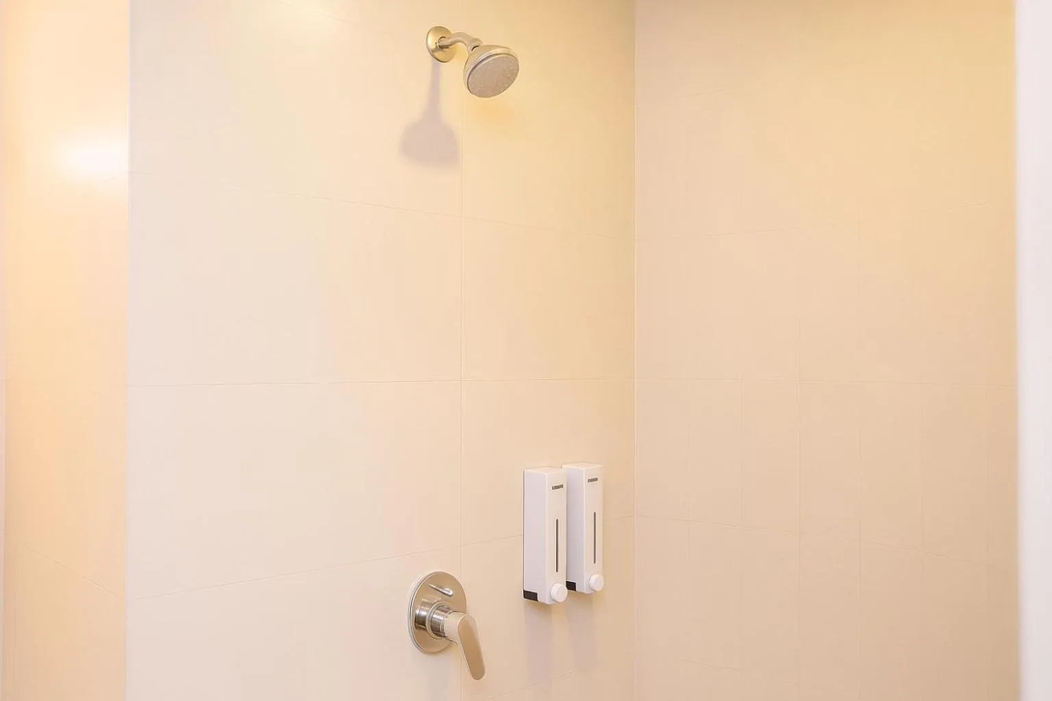 Shower in Hotel Samrat - On Mall Road