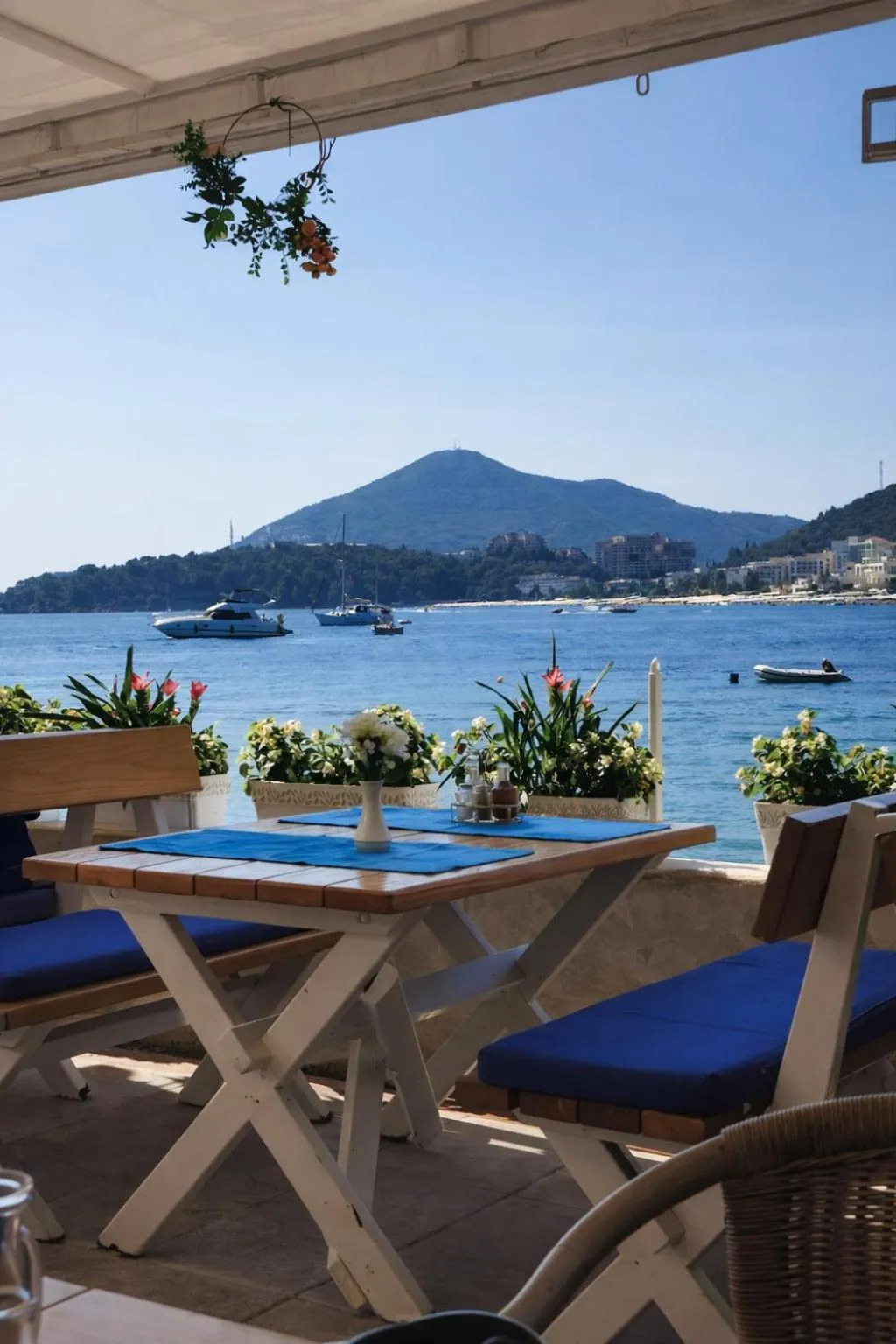 Restaurant/places to eat in Hotel Ponta Nova