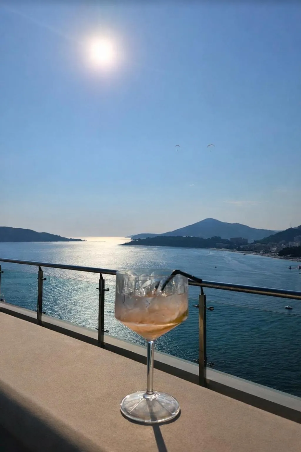Swimming pool in Hotel Ponta Nova