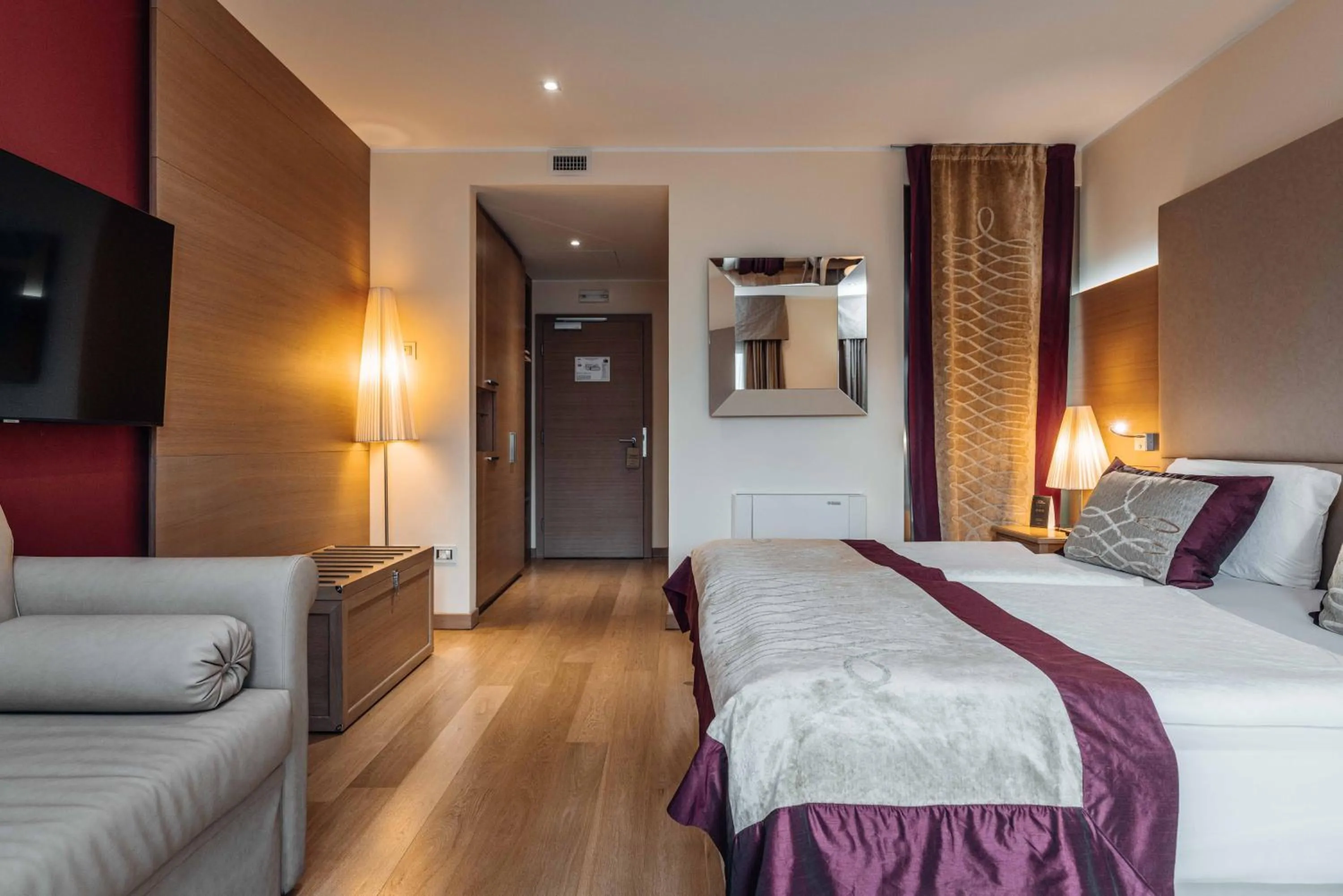 Bedroom, Bed in Hotel Villa Madruzzo