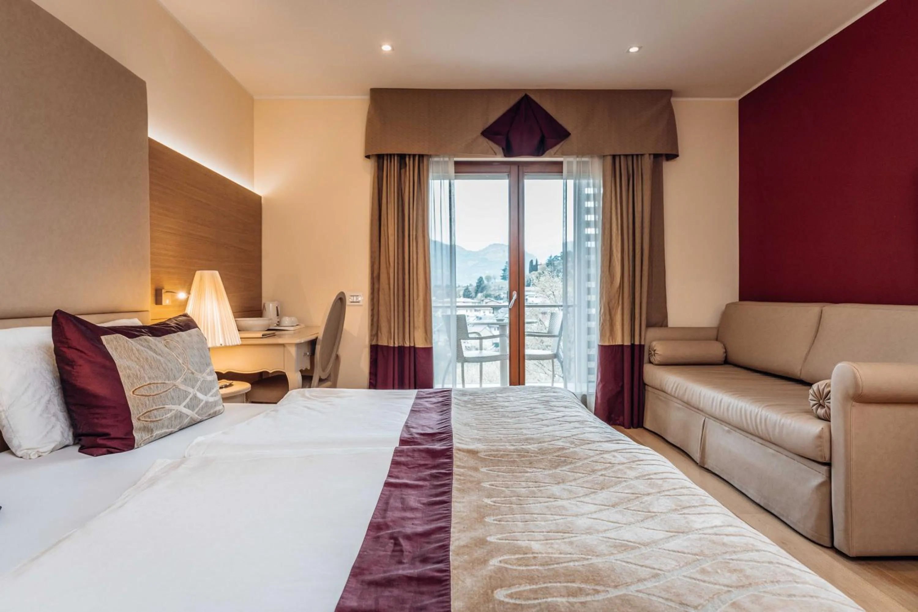 Bedroom, Bed in Hotel Villa Madruzzo