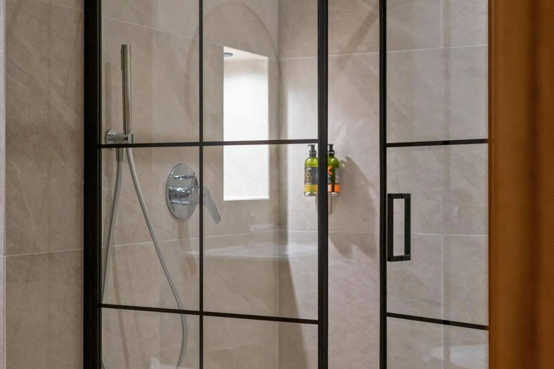 Shower in Achinos - Kalamata Mediterranean Suites