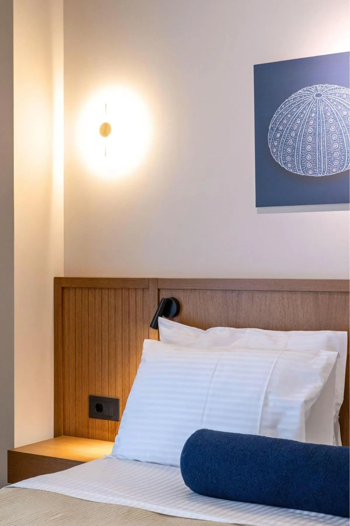 Property building, Bed in Achinos - Kalamata Mediterranean Suites