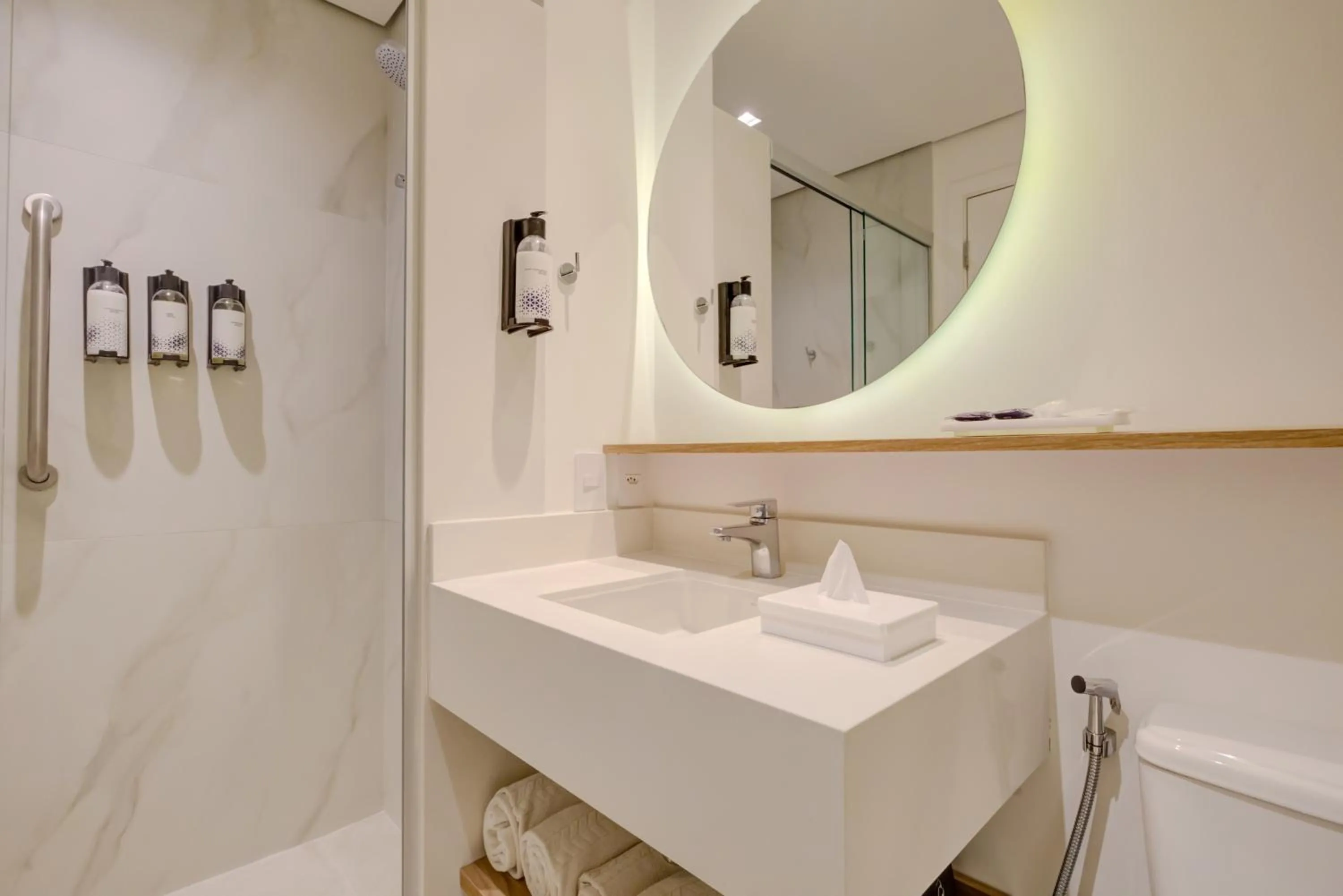 Bathroom in Hampton by Hilton Guarulhos Airport
