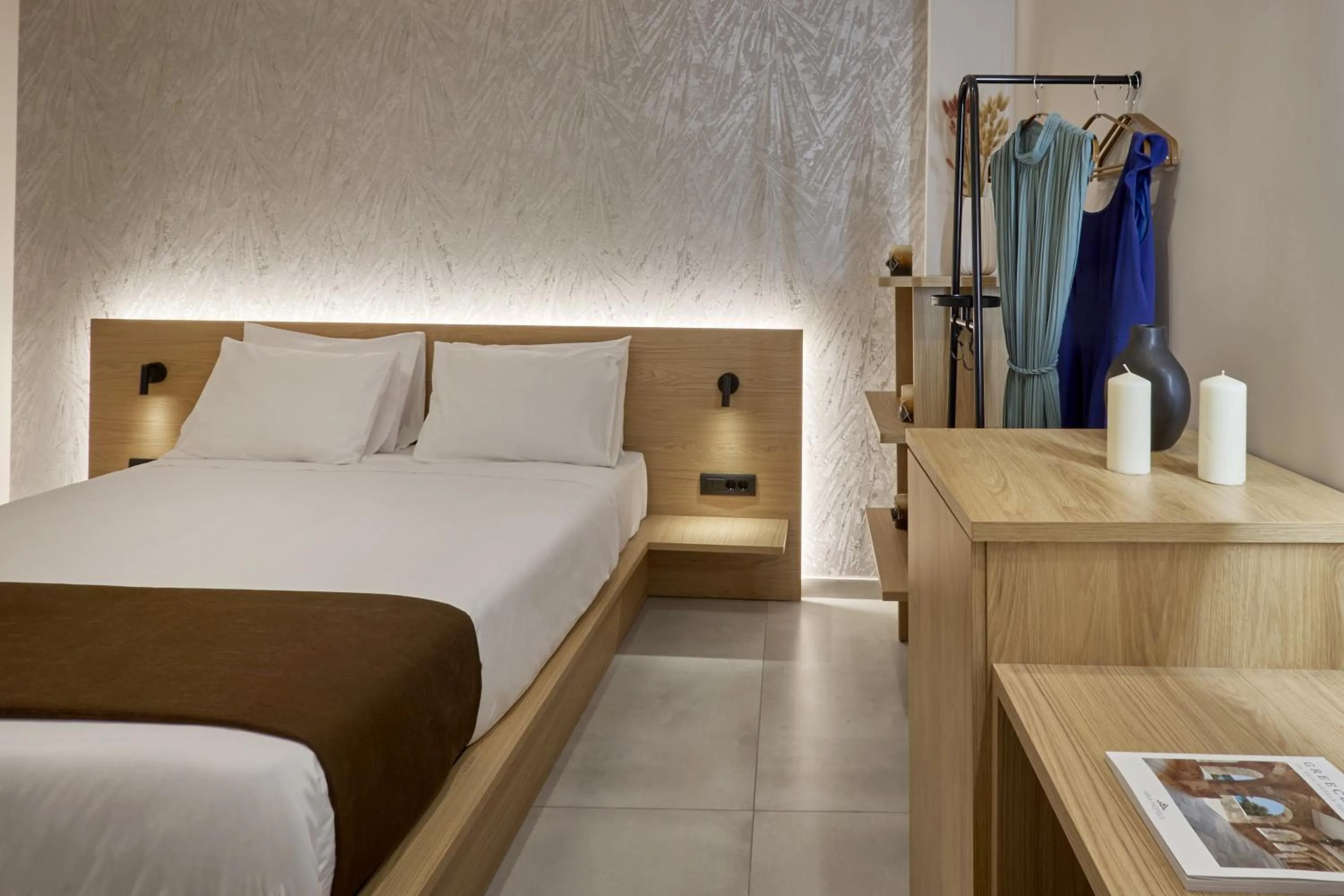 Bedroom, Bed in Athens City Suites