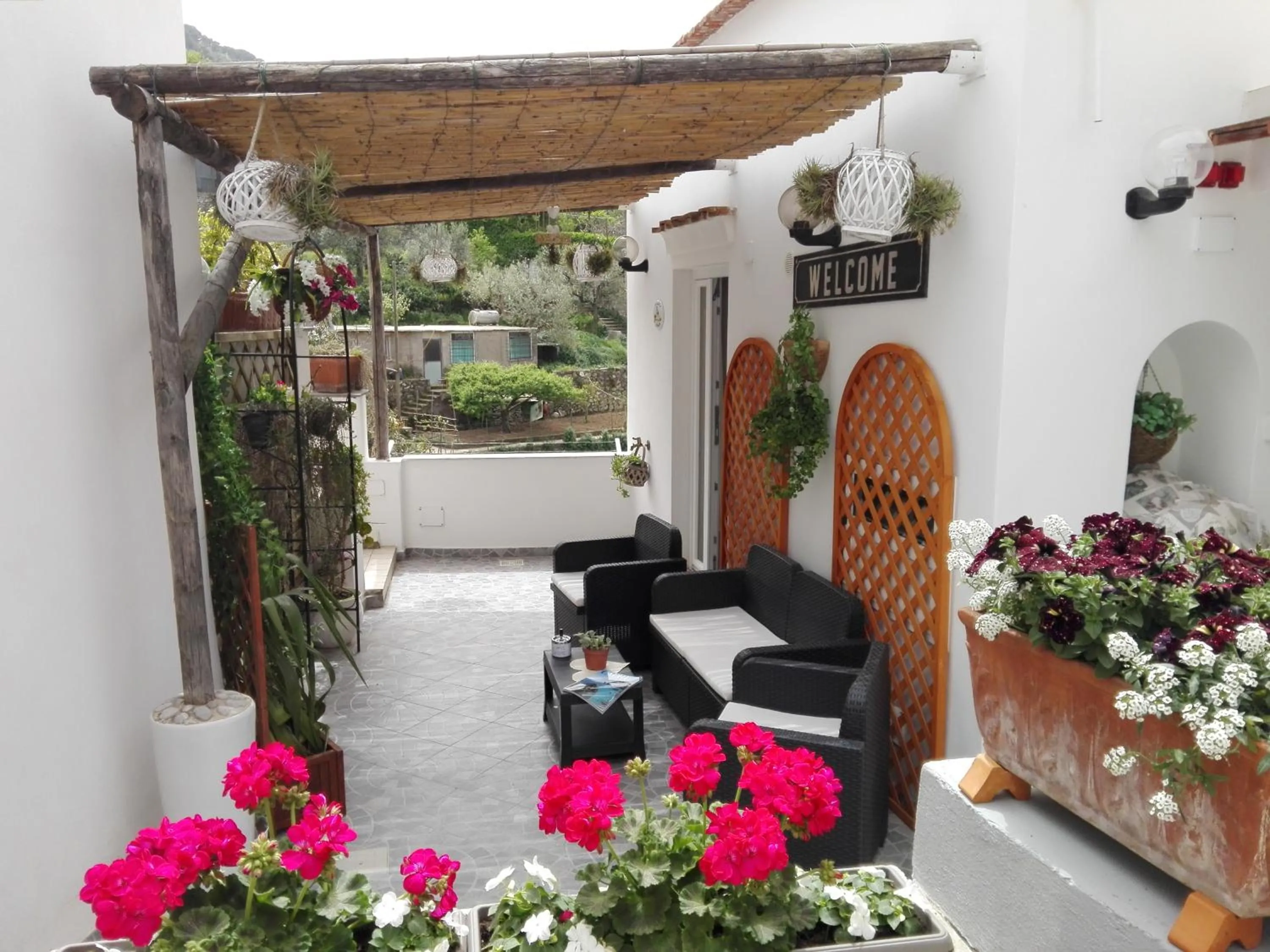Inner courtyard view in La Necussella