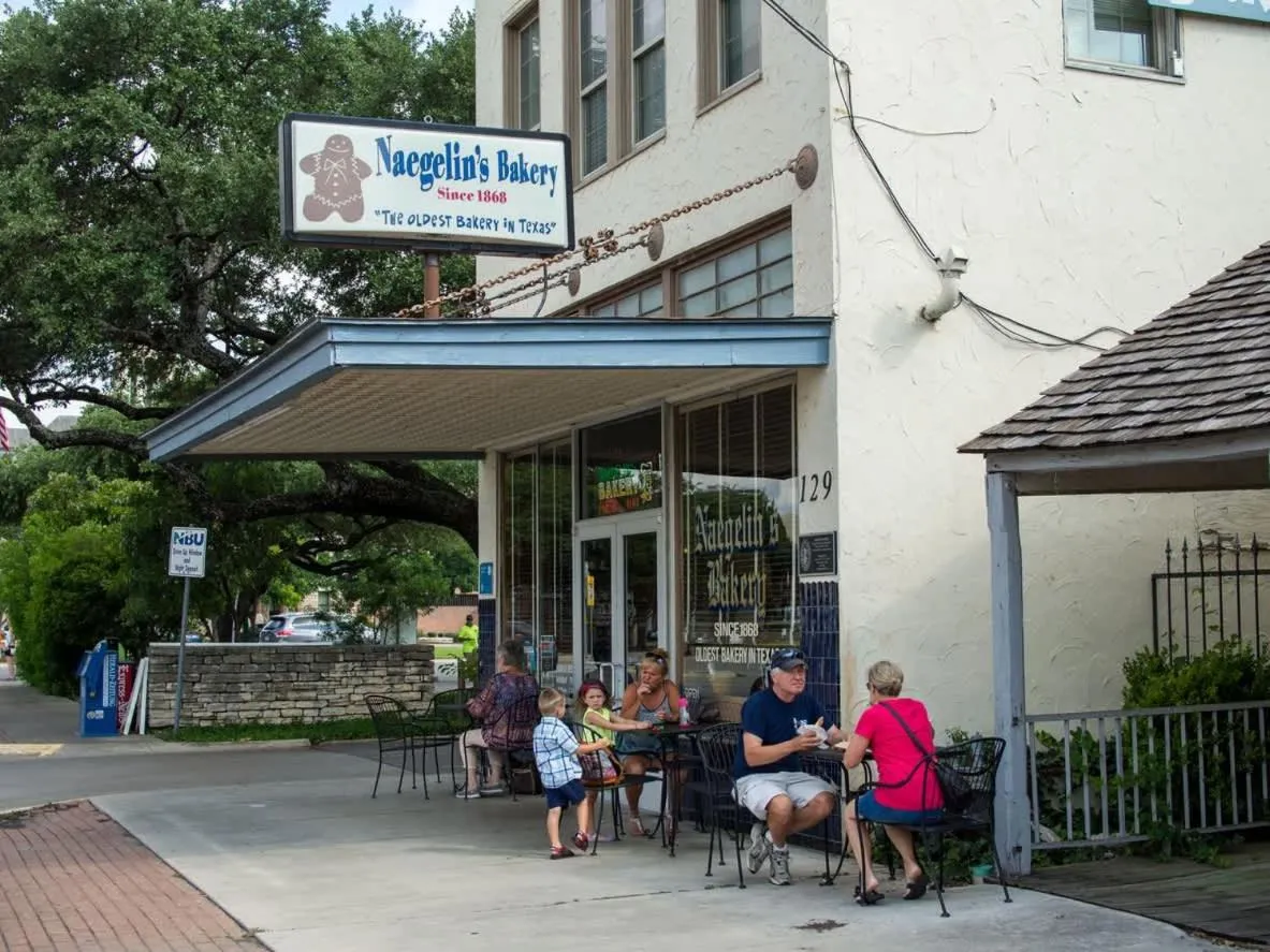 Nearby landmark in Tolle Haus: W/Pool & Firepit-Walk to Schlitterbahn, Comal Chutes & Downtown!