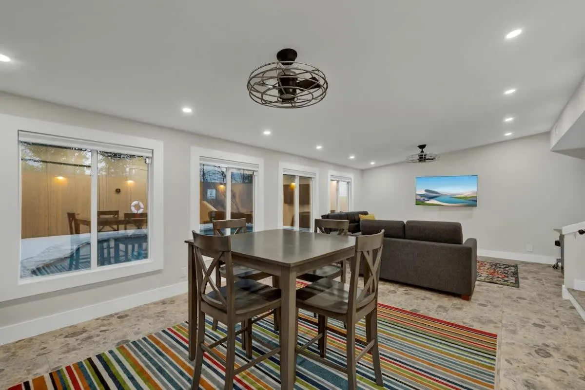 Tolle Haus: W/Pool & Firepit-Walk to Schlitterbahn, Comal Chutes & Downtown!