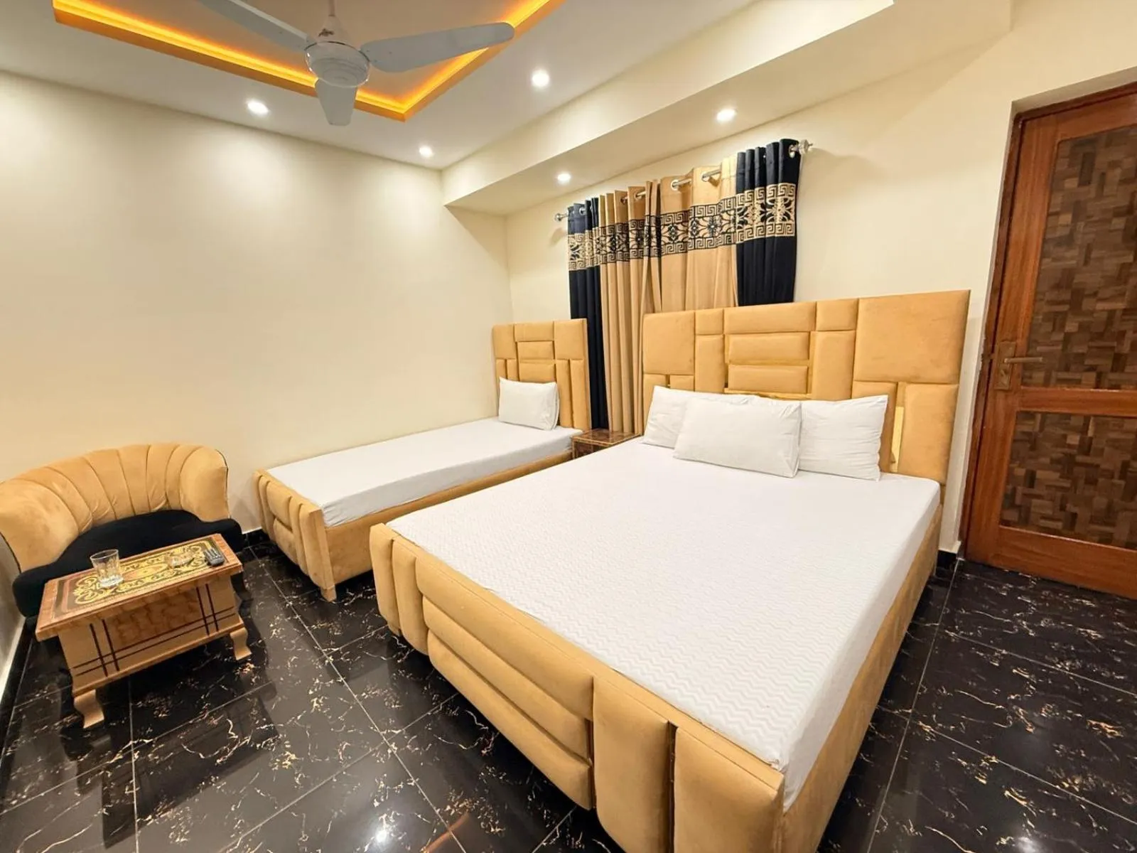 Bedroom, Bed in Serene Elegance Hotel