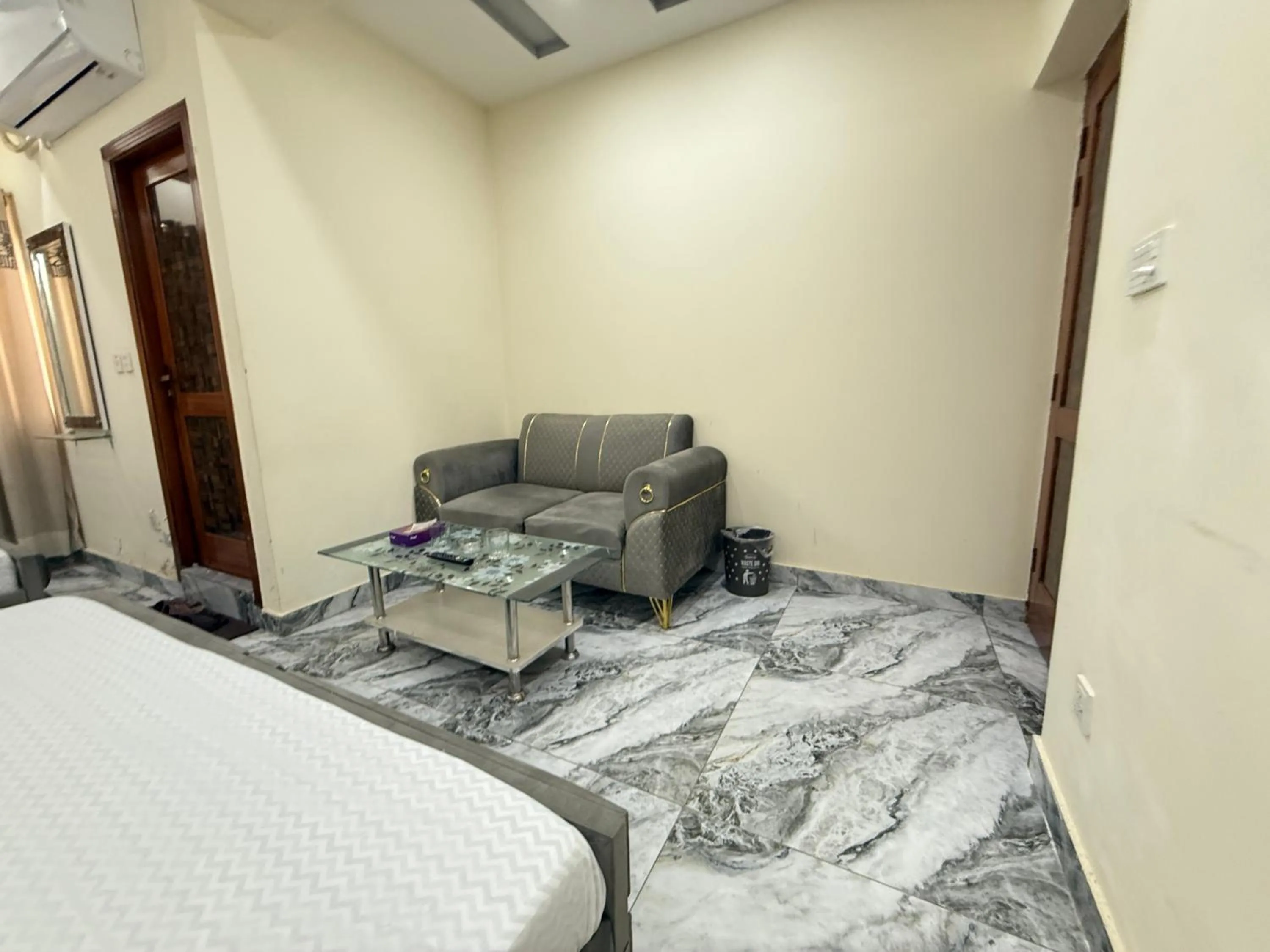 Bed in Serene Elegance Hotel