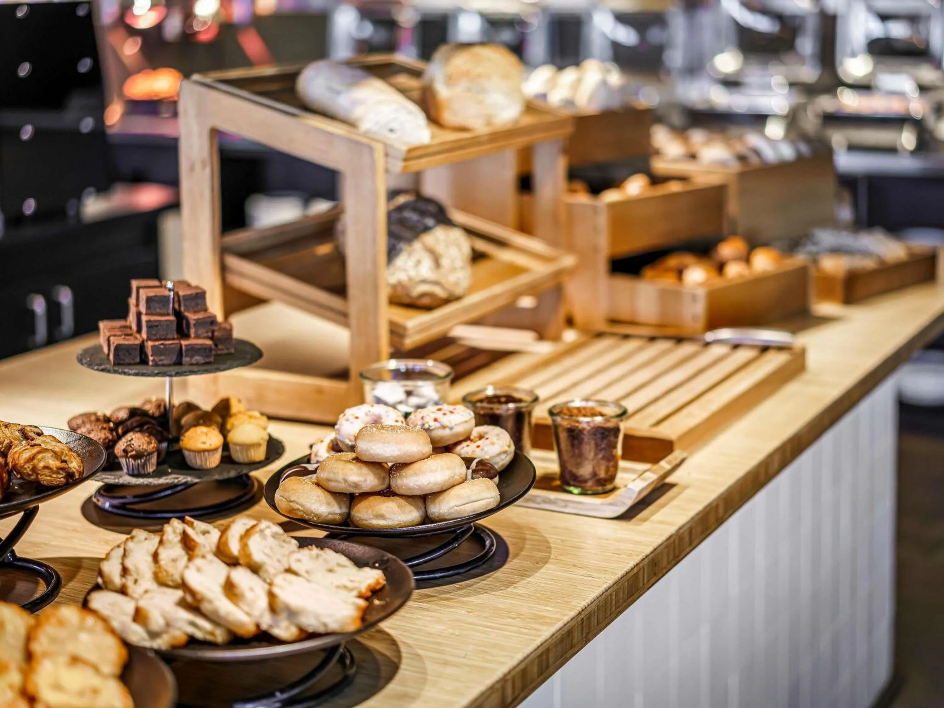 Breakfast in Mercure Amsterdam Sloterdijk Station
