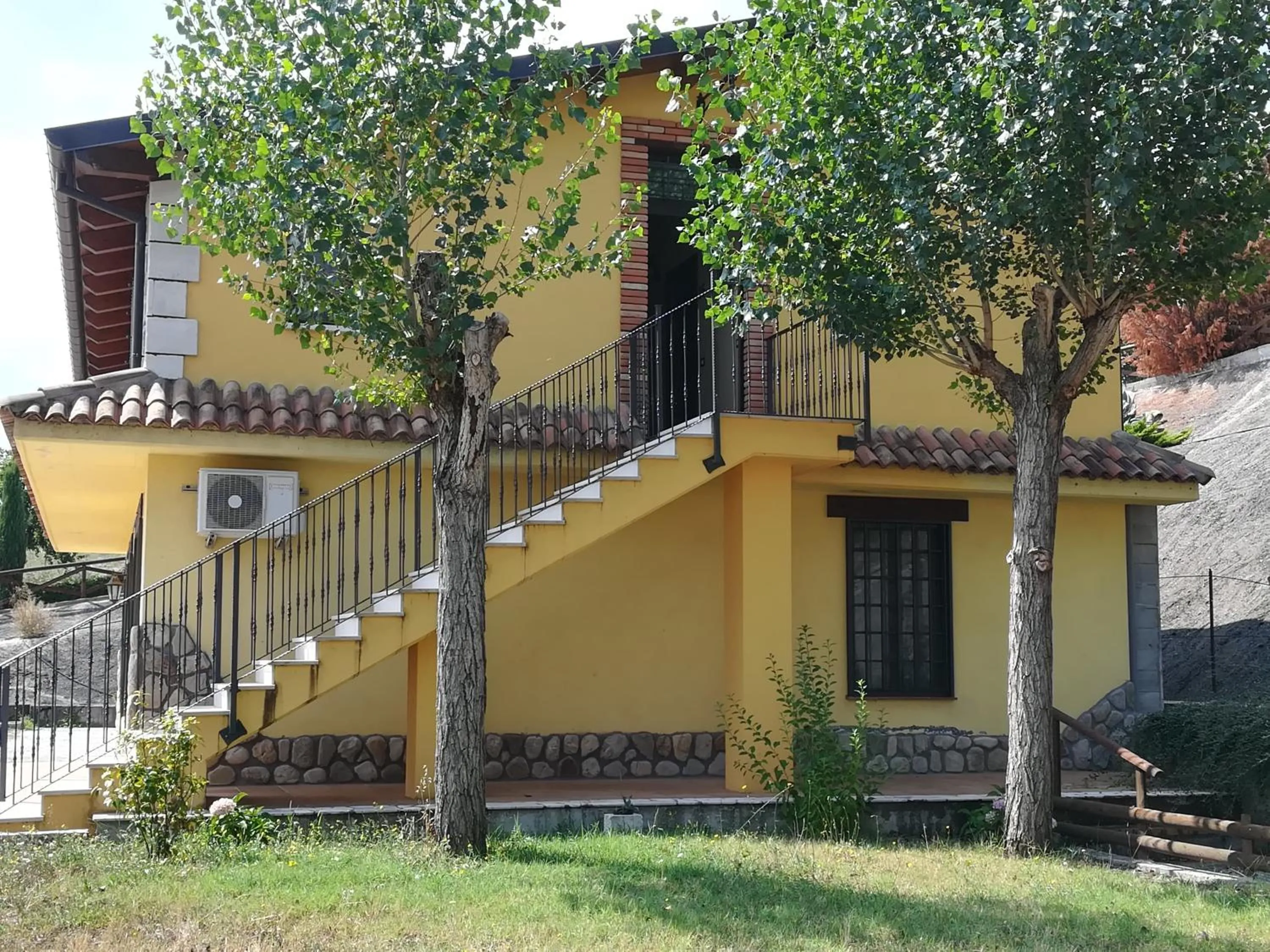 Small Double Room in Agriturismo I Tre Ulivi