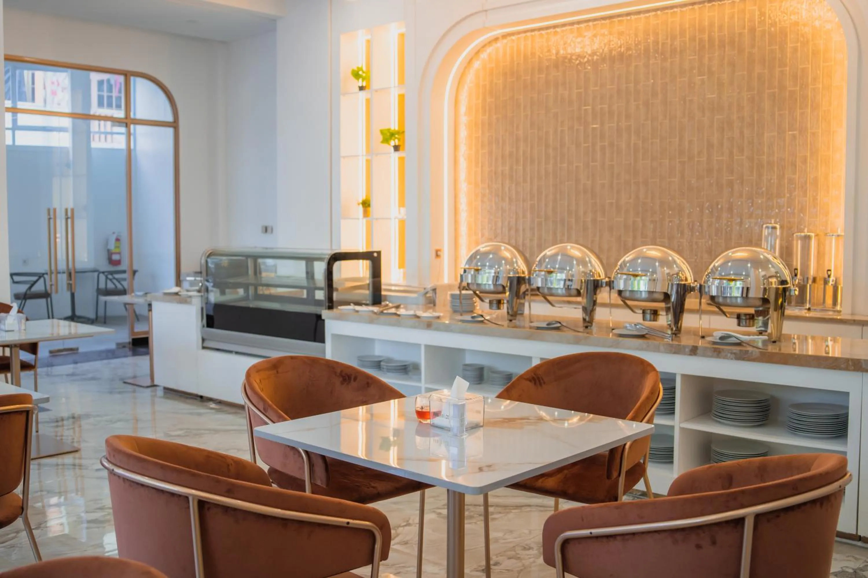 Dining area in Fahira Hotel Syariah Padang