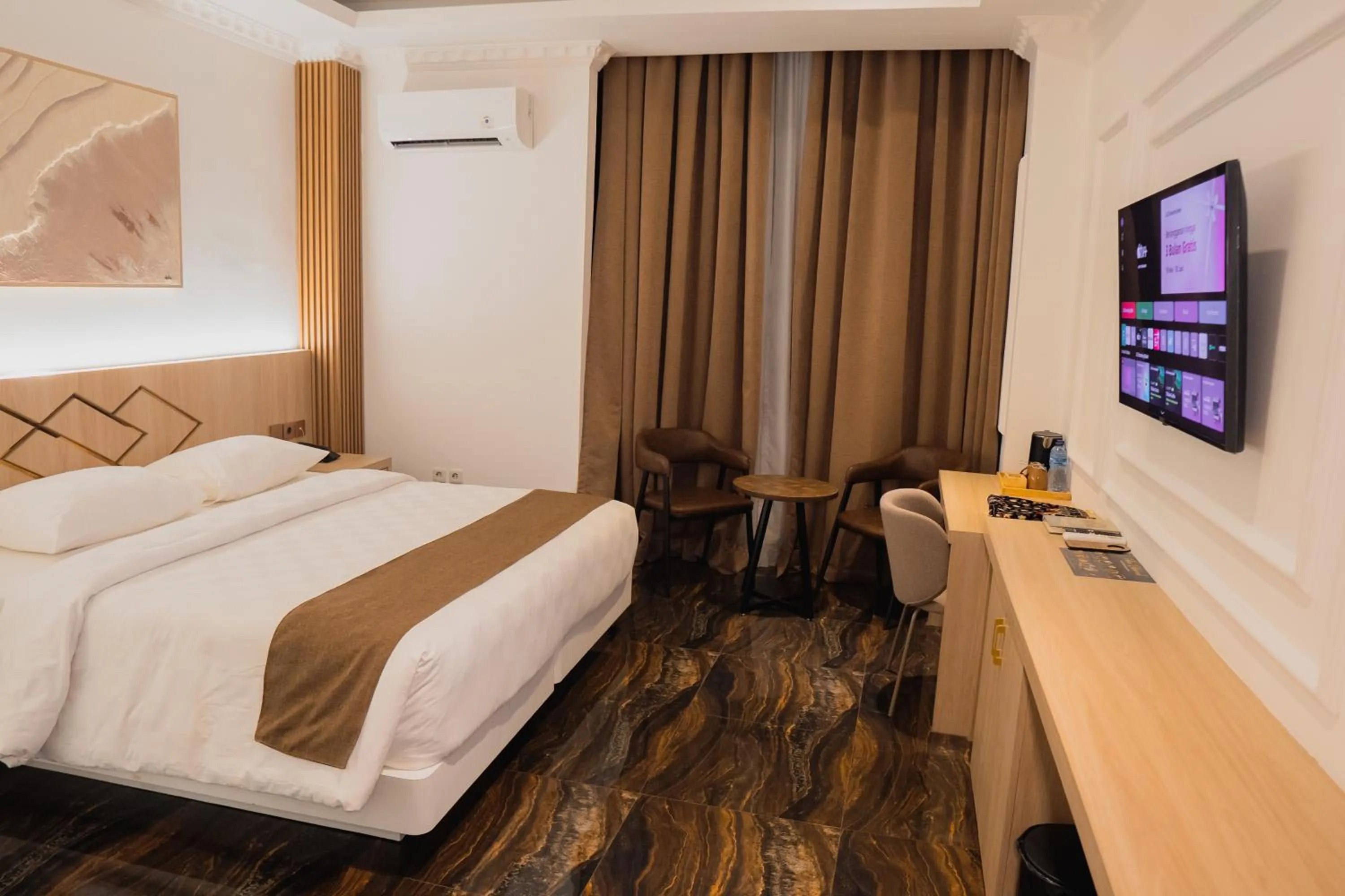 Bedroom, Bed in Fahira Hotel Syariah Padang