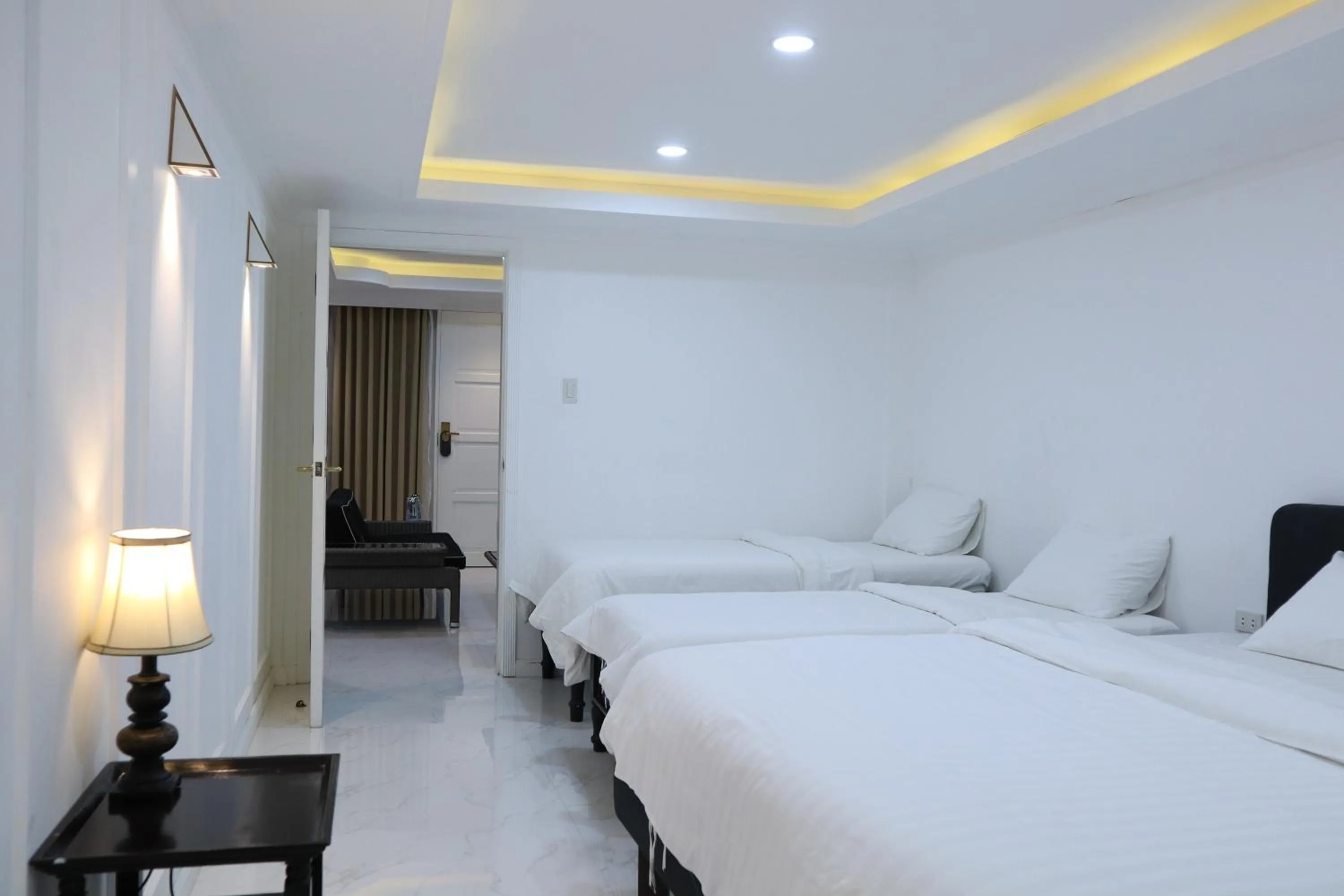Bedroom, Bed in The Mark Resort Cebu
