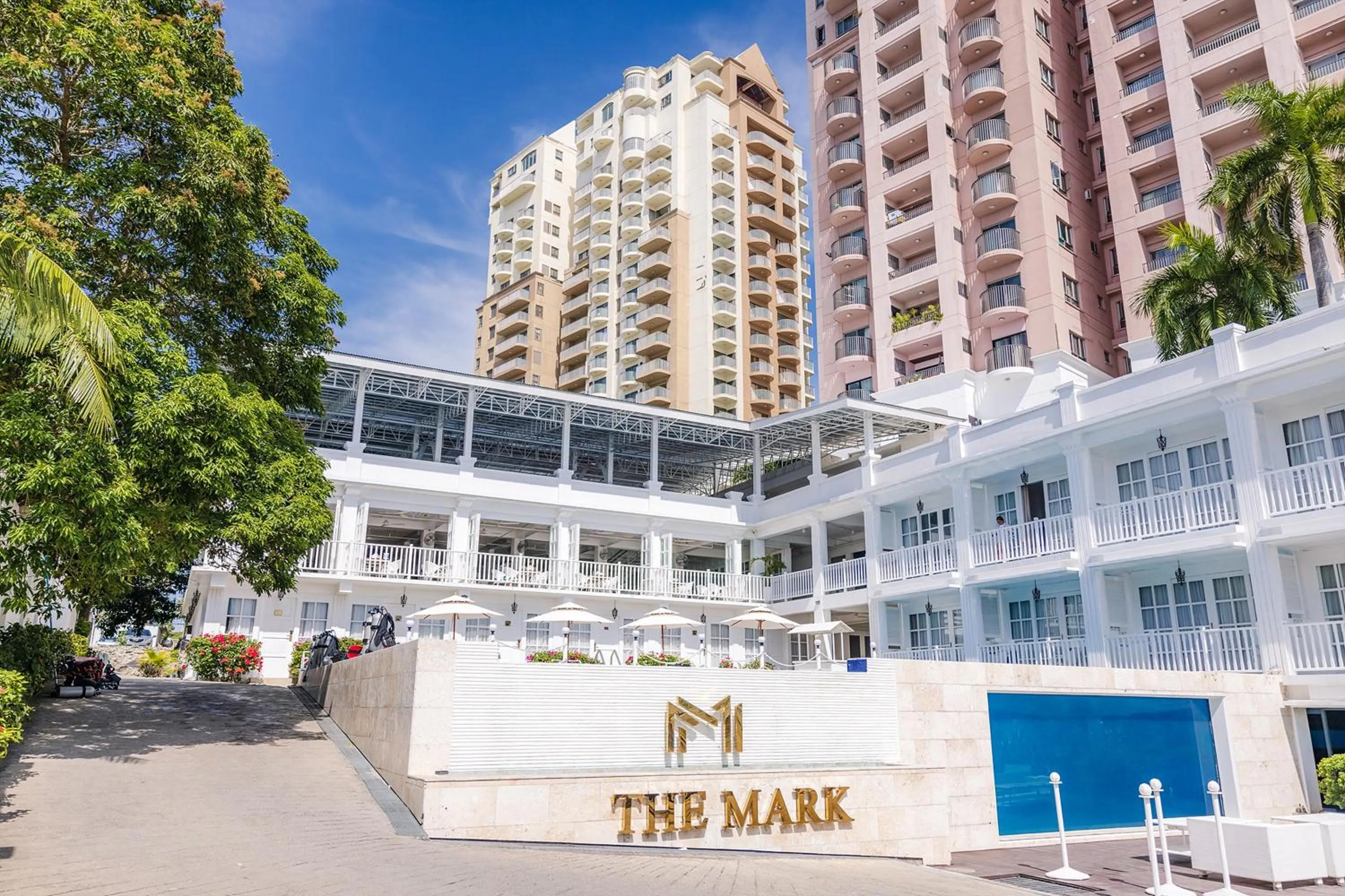 Property building in The Mark Resort Cebu