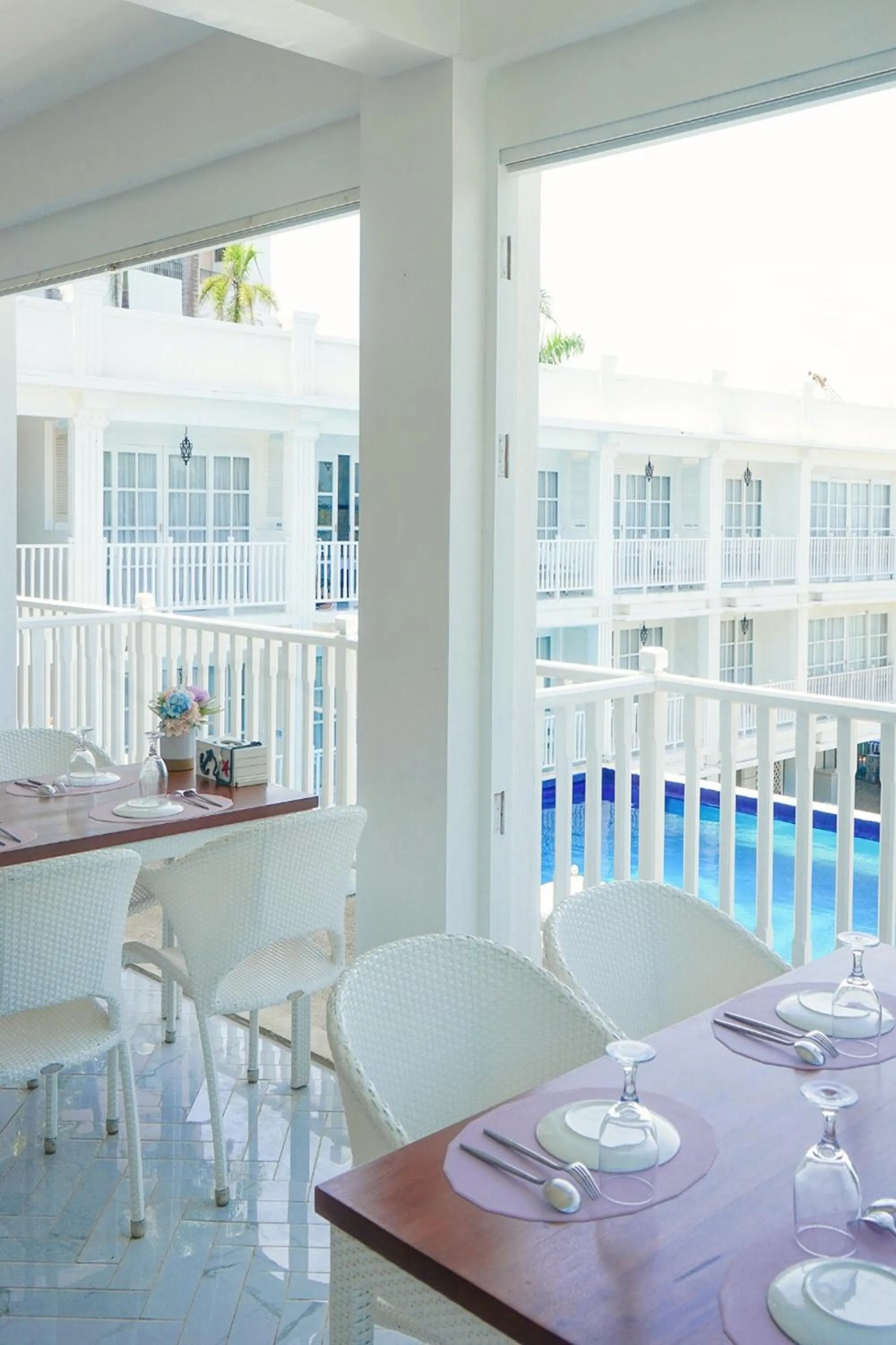 Restaurant/places to eat in The Mark Resort Cebu