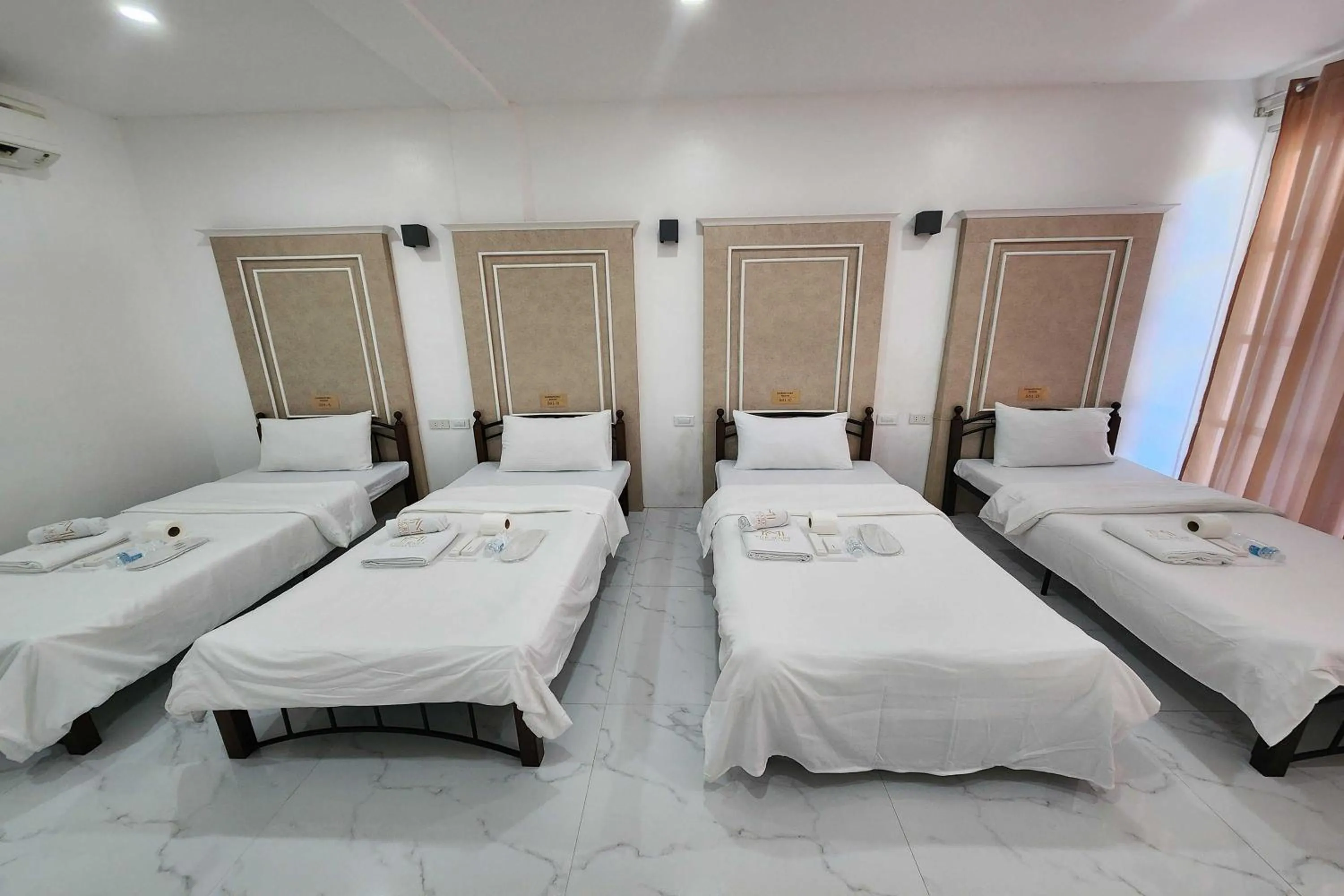 Bedroom, Bed in The Mark Resort Cebu