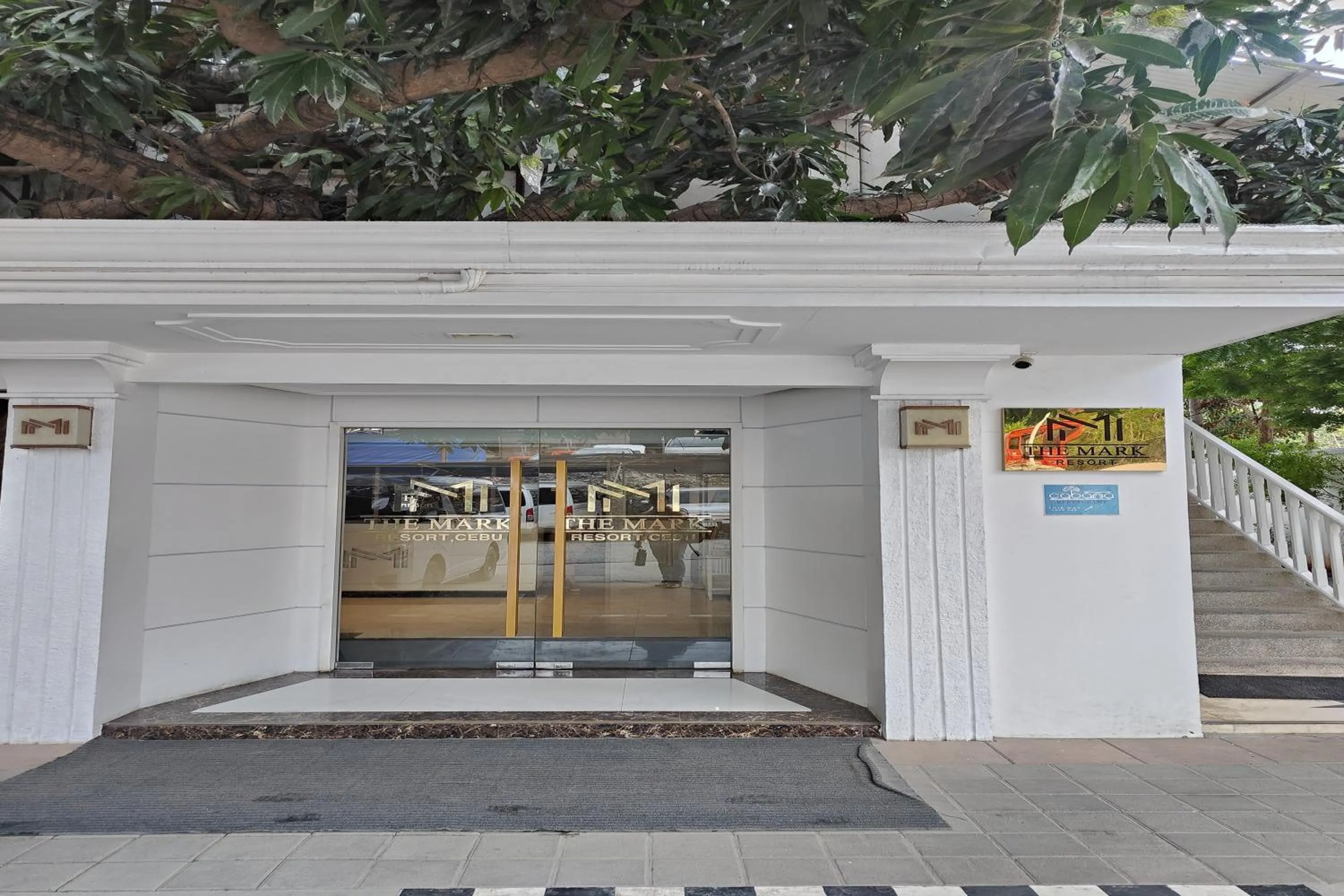 Facade/entrance in The Mark Resort Cebu