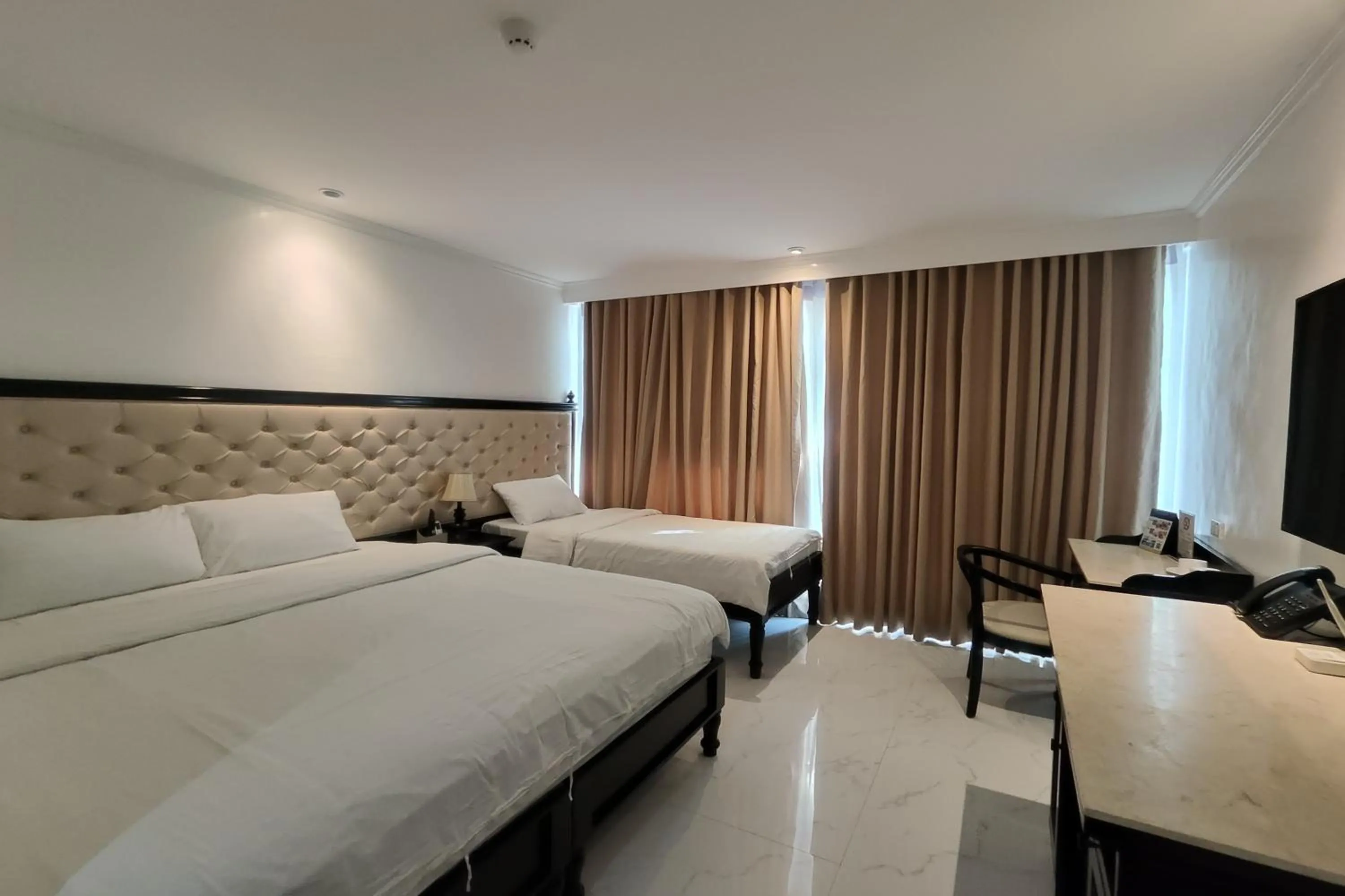 Bedroom, Bed in The Mark Resort Cebu