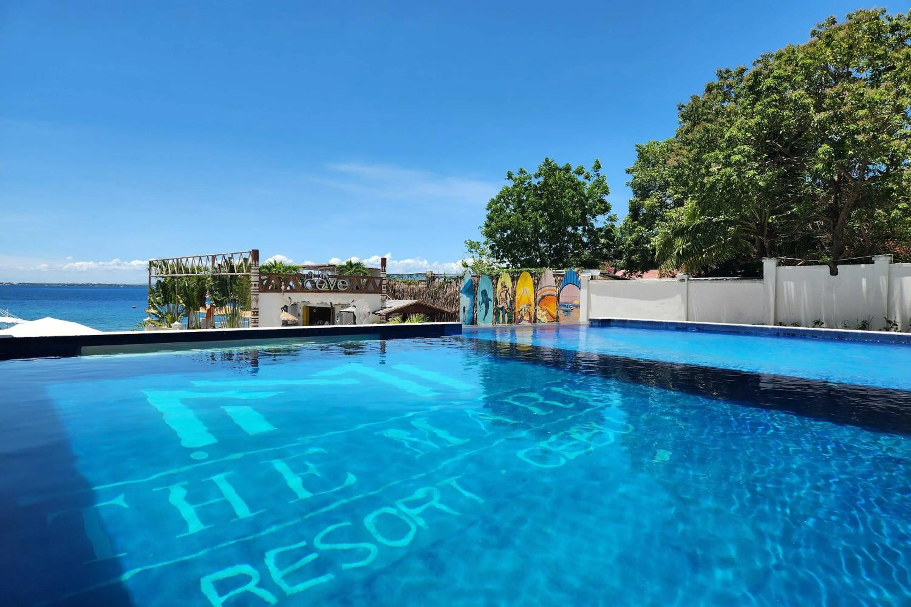 Swimming pool in The Mark Resort Cebu